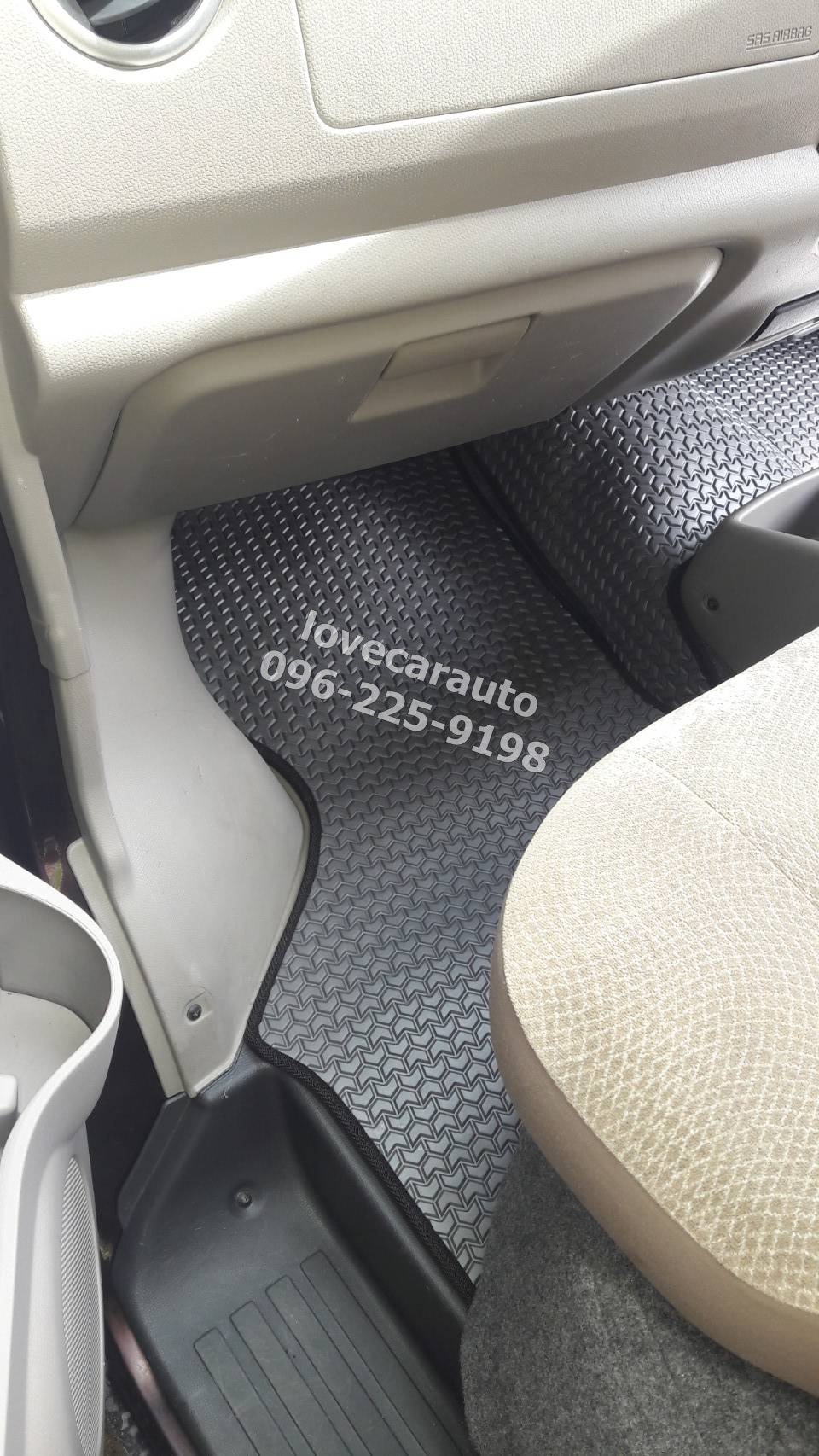 ผ้ายางปูพื้นรถยนต์ ลายธนูสีเทา Suzuki APV