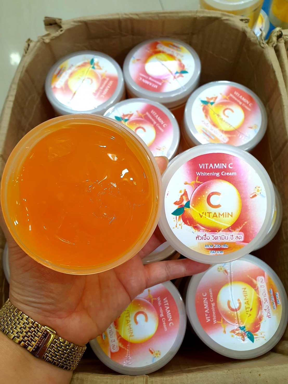 ครีมหัวเชื้อเร่งผิวขาว (วิตามินซีสด-หัวเชื้อโสม-AHA) 250G.