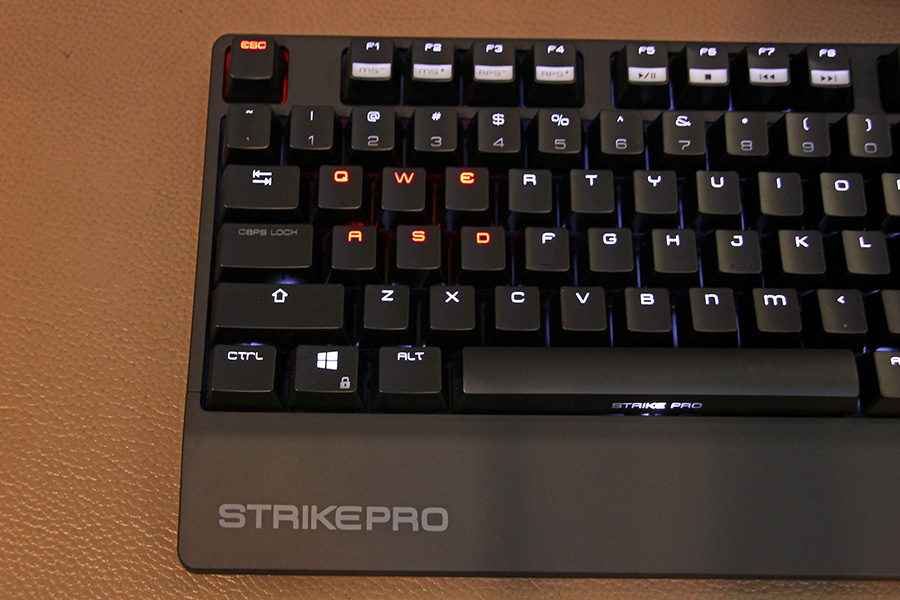 Ozone Strike Pro red Switch คีย์บอร์ดเล่นเกมส์สุดเจ๋งที่มาพร้อมเรดสวิตซ์