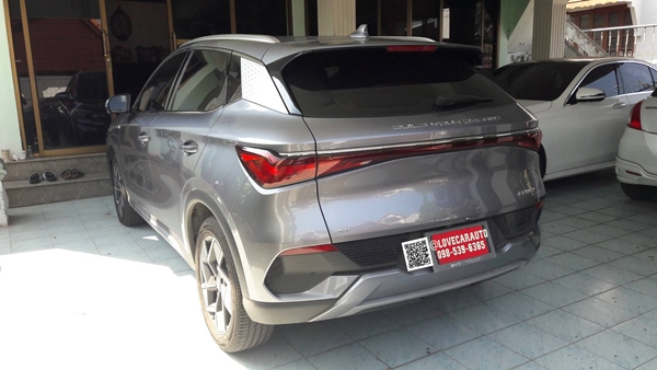 พรมปูพื้นรถยนต์ BYD ATTO 3 ลูกศรสีดำ