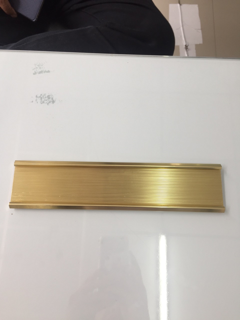 ป้ายชื่อรางสอดสีทอง งานคณะบดี