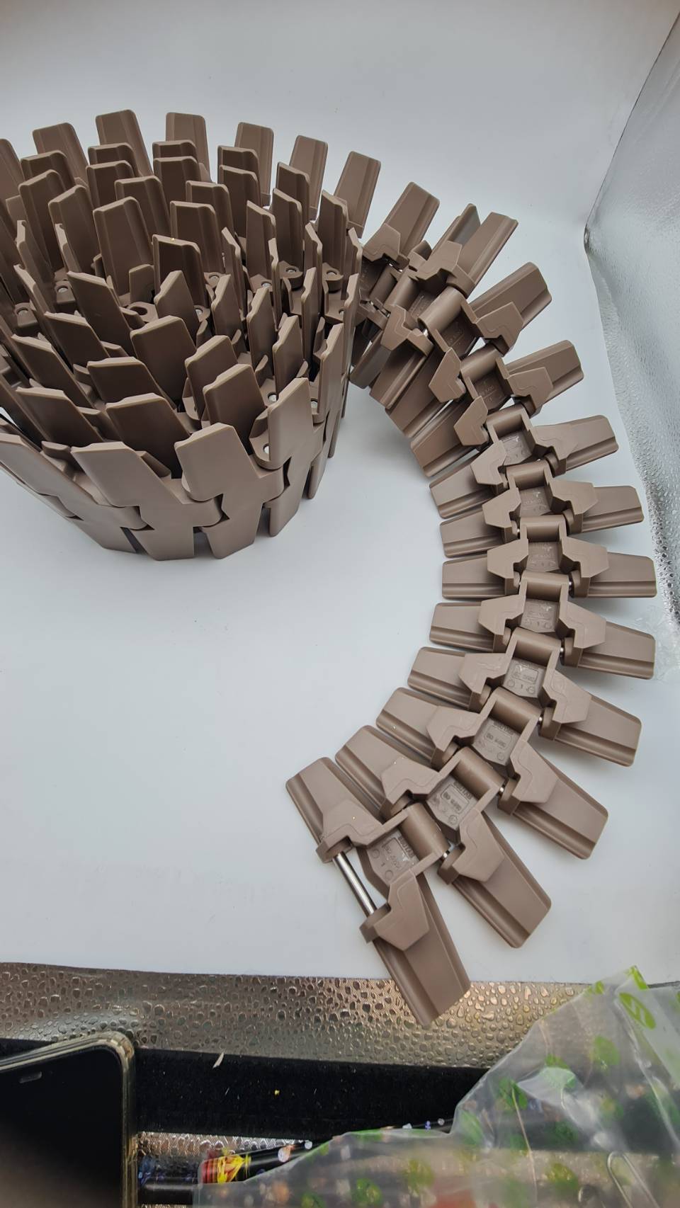 880-K450 BO TAB curve top chain ความกว้าง 114 มิลลิเมตร สายพานลำเลียงทางโค้ง แคบ R300มิลลิเมตร