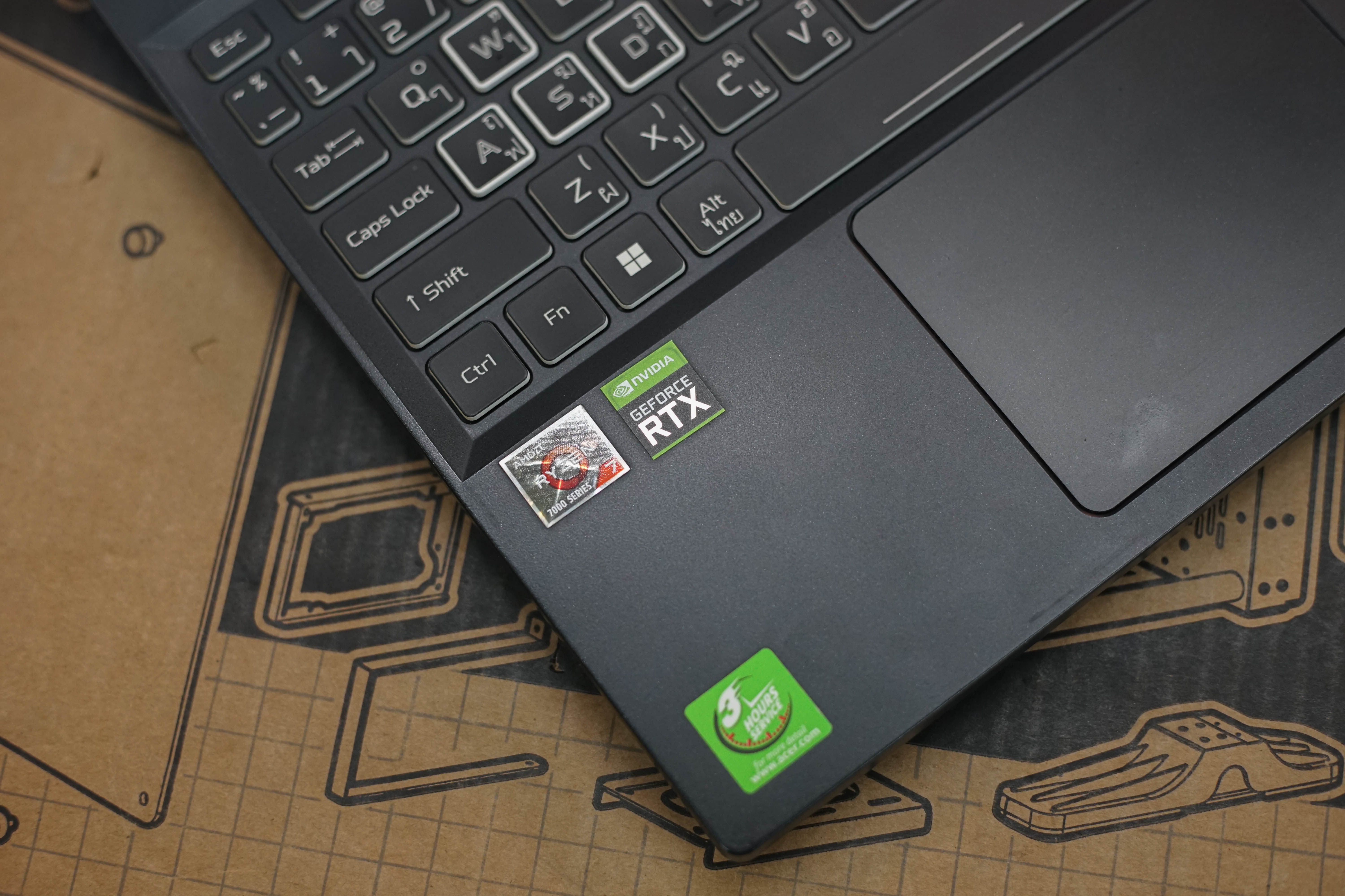 โน๊ตบุ๊คเล่นเกมมือสอง Acer Nitro 5 AN515-57-58LR R7 7735HS RAM 8 GB M.2 512GB RTX3050