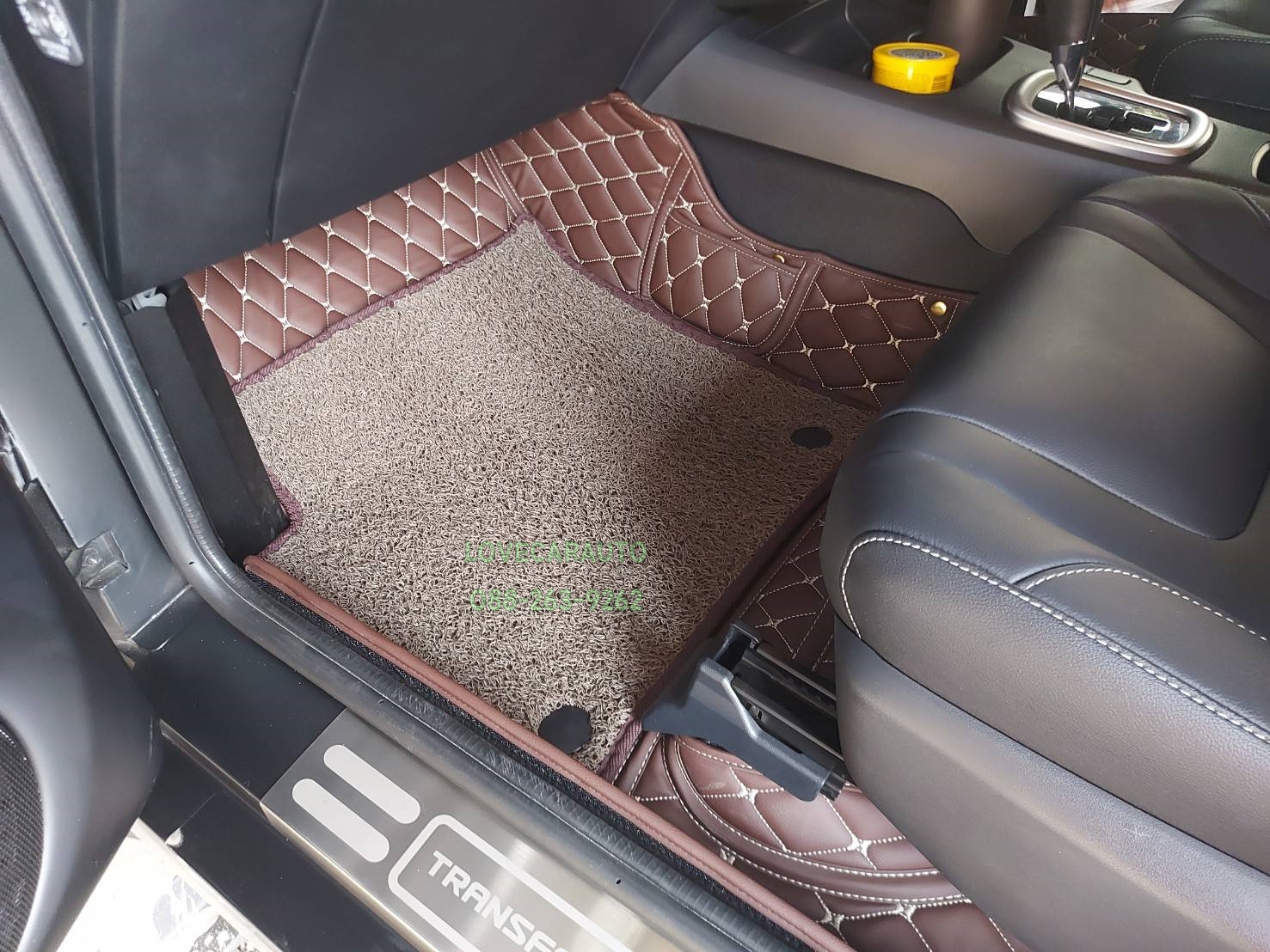 พรมปูพื้นรถยนต์ 7D toyota TR Transformer สีกาแฟ+ไวนิลสีน้ำตาล เต็มคัน
