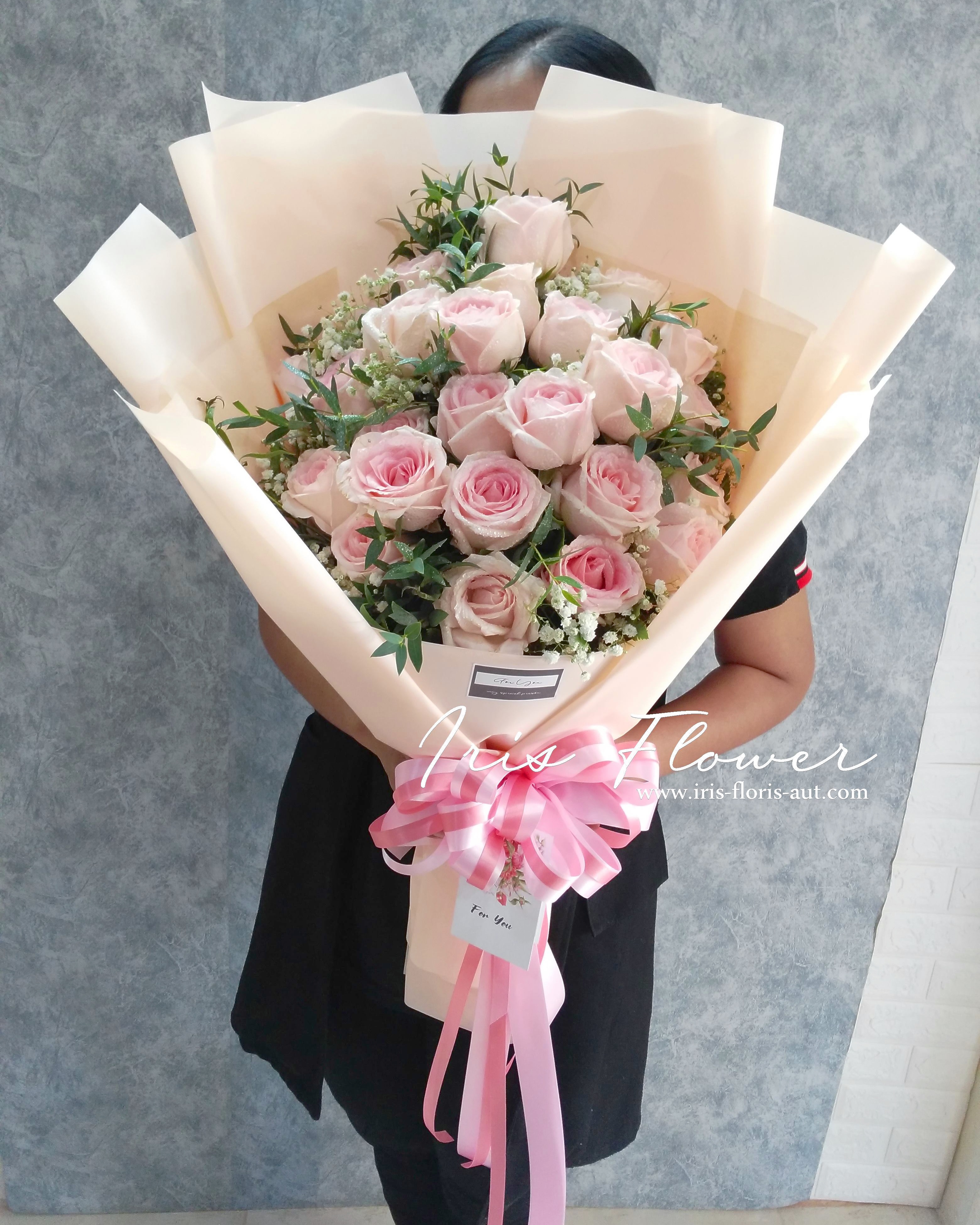 ช่อดอกกุหลาบ (มาแชล โรส)