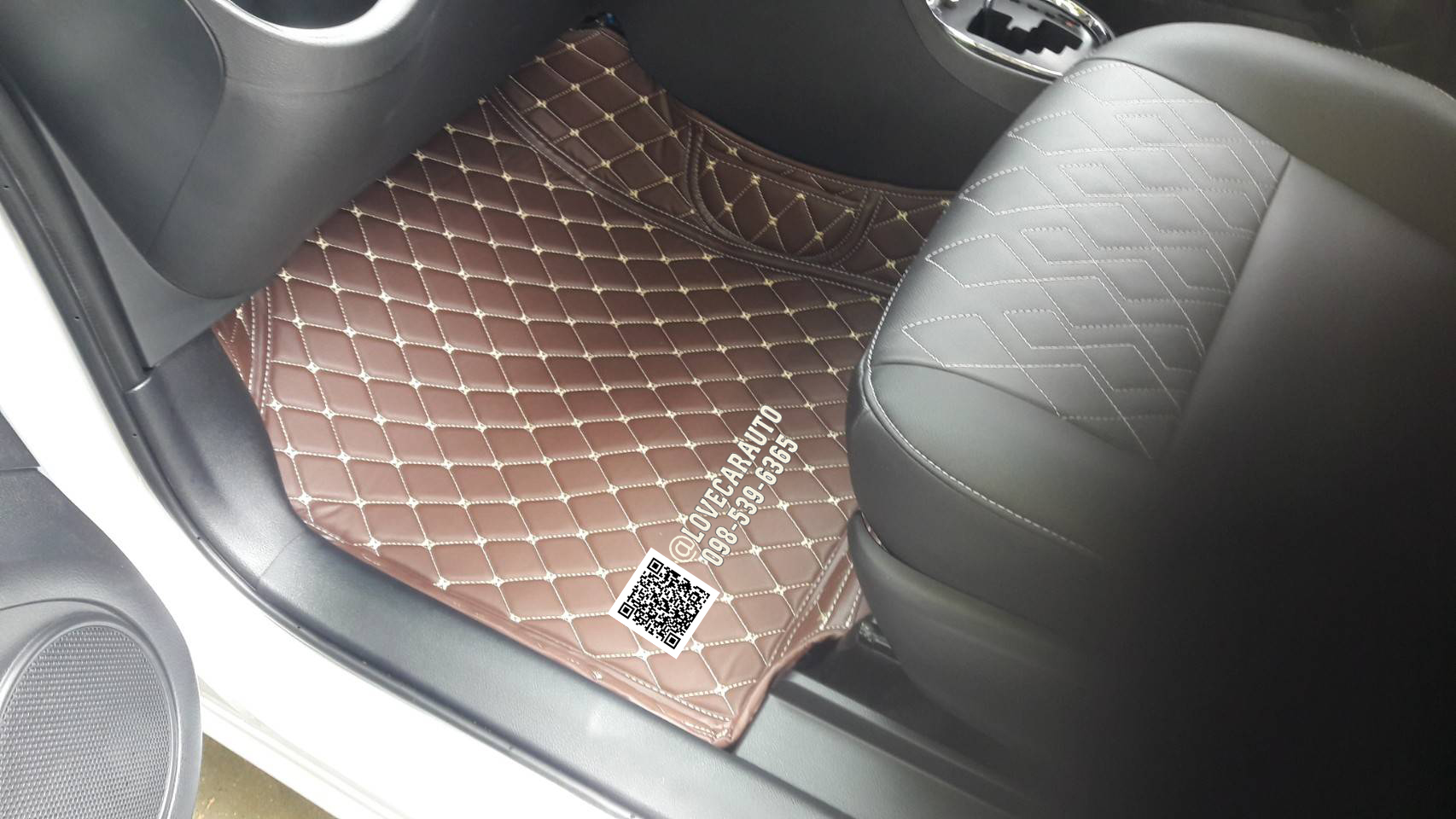 พรมปูพื้นรถยนต์ พรม6D Toyota Sianta สีกาแฟ