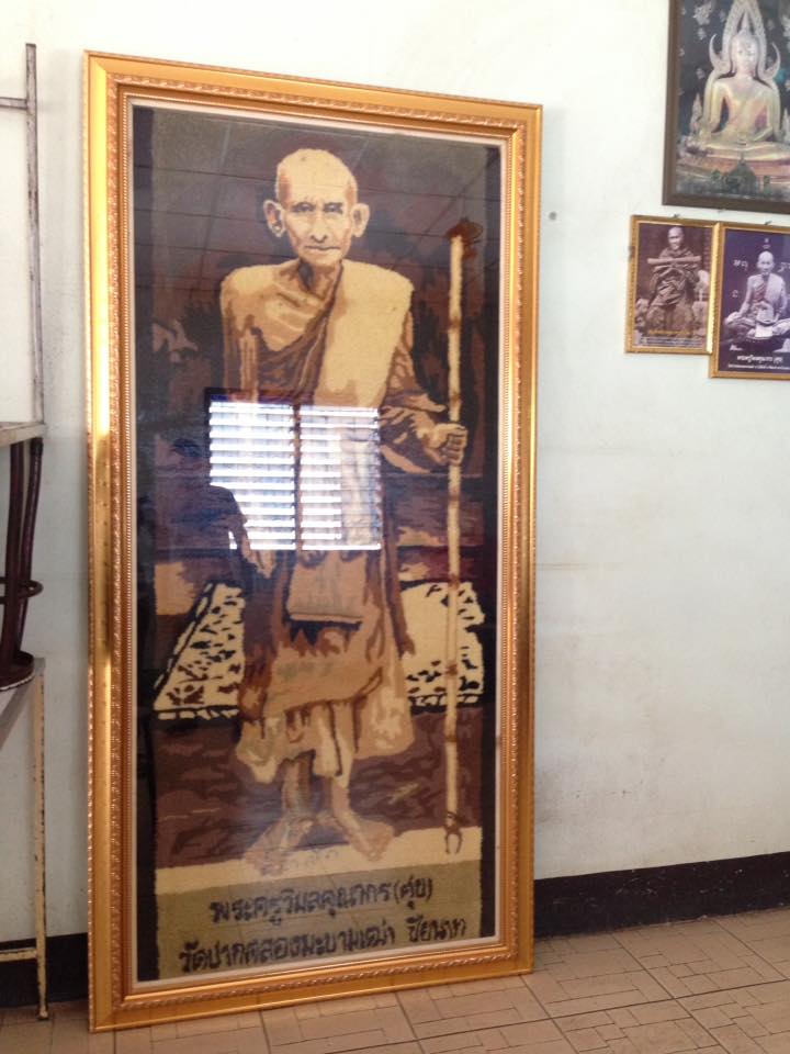 กรอบรูป พระขนาดใหญ่ 48x72"นิ้ว ทรงลึกหนา ไม้กรอบหน้า4" สีทอง