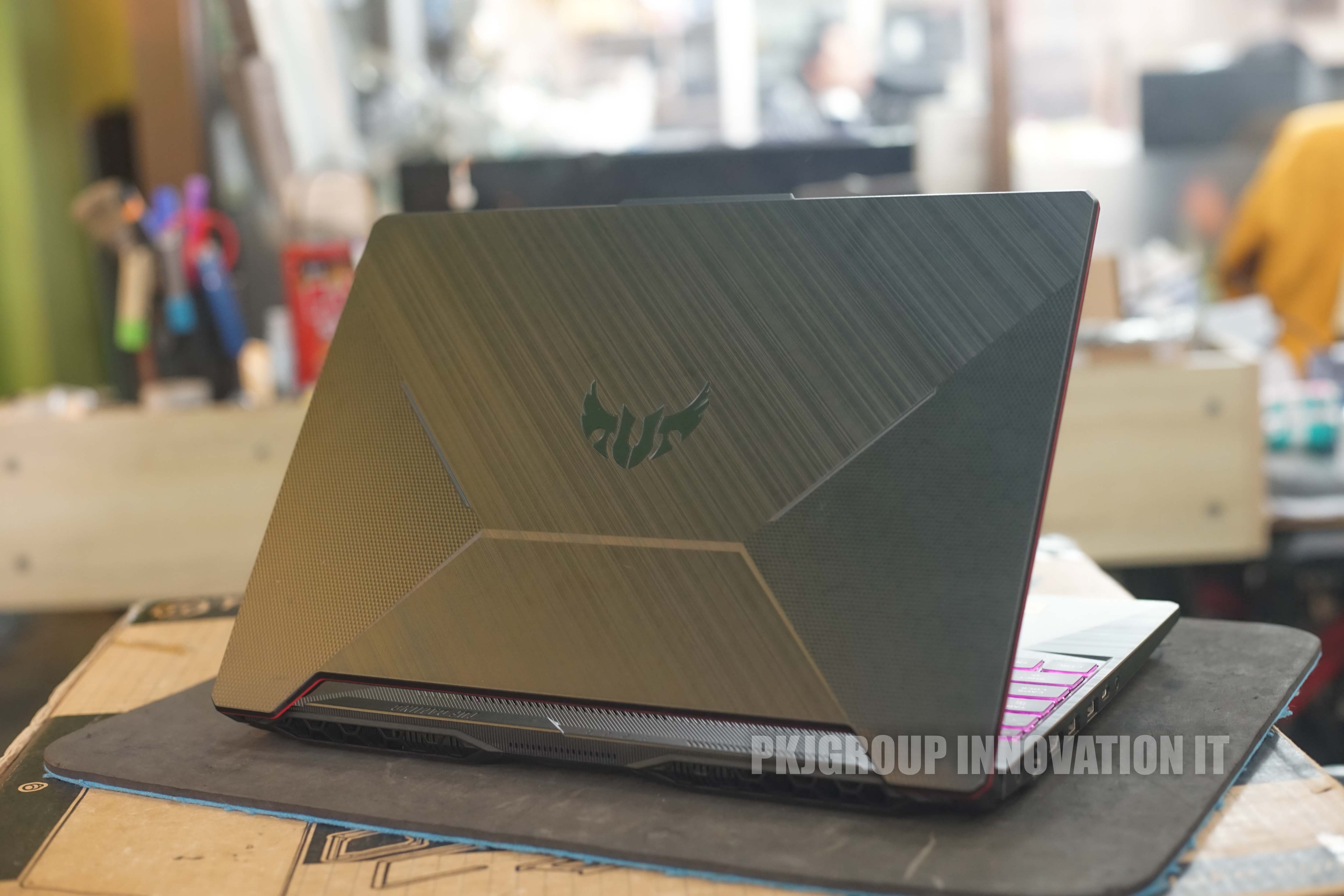 โน๊ตบุ๊คเล่นเกมมือสอง Asus TUF FX506LHB-HN323W i5-10300H RAM 8 GB M.2 512 GB GTX1650