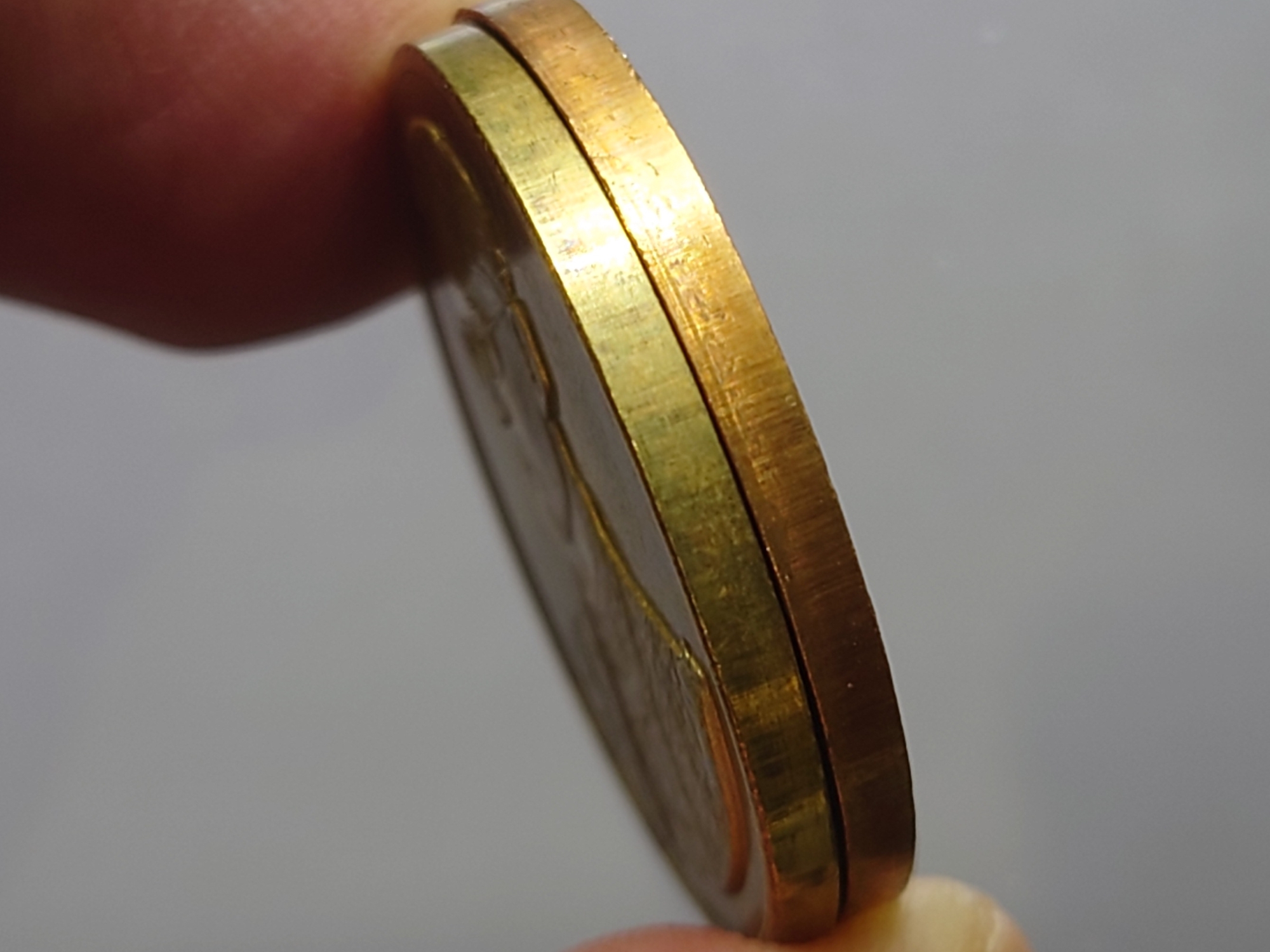 ชุด 2 เหรียญที่ระลึกกาญจนาภิเษก เนื้อทองเหลืองและทองแดง พิมพ์ใหญ่ "ทนายแผ่นดิน" มูลนิธิพัฒนางานอัยการ พ.ศ.2539