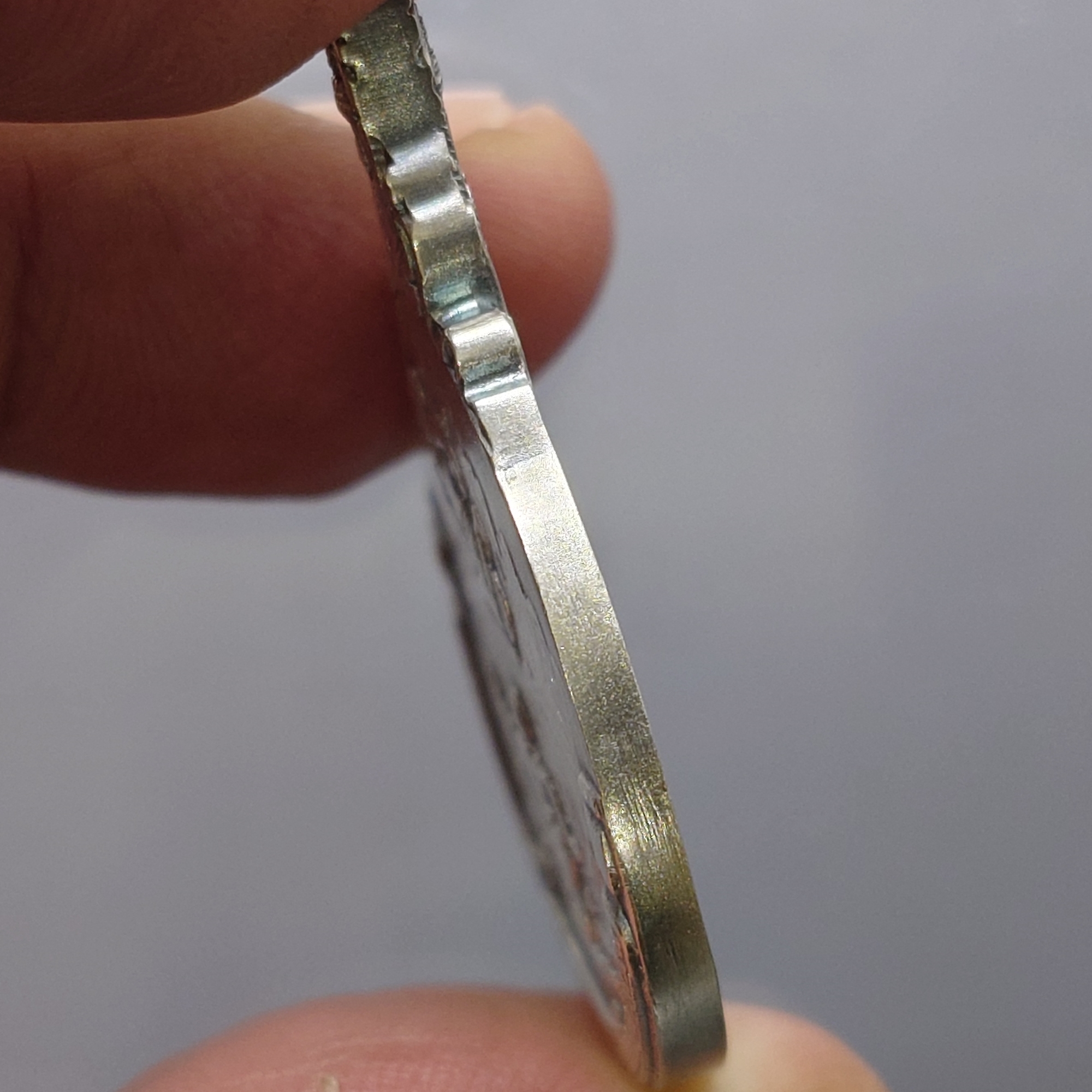 เหรียญพระมหาชนก เนื้อเงิน พิมพ์ใหญ่ บล็อก ป ขาด ปี2539 พร้อมหนังสือพระราชนิพนธ์ และกล่องเดิม อุปกรณ์ครบ