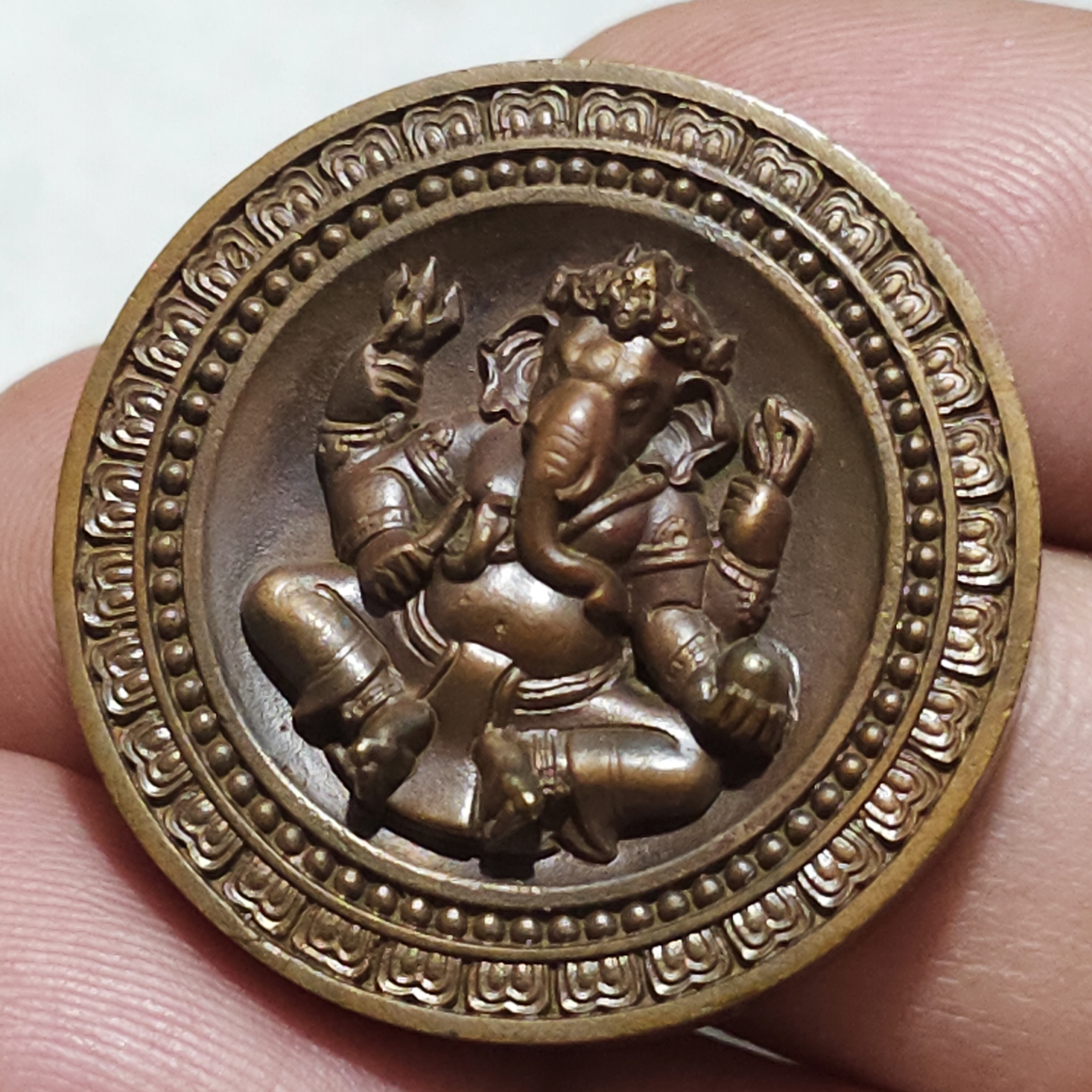 เหรียญพระพิฆเนศ เนื้อนวะ พิมพ์ใหญ่ รุ่นเบญจมงคล ครบรอบ 50 ปี ททบ.5 ปี2551 พร้อมกล่องเดิม