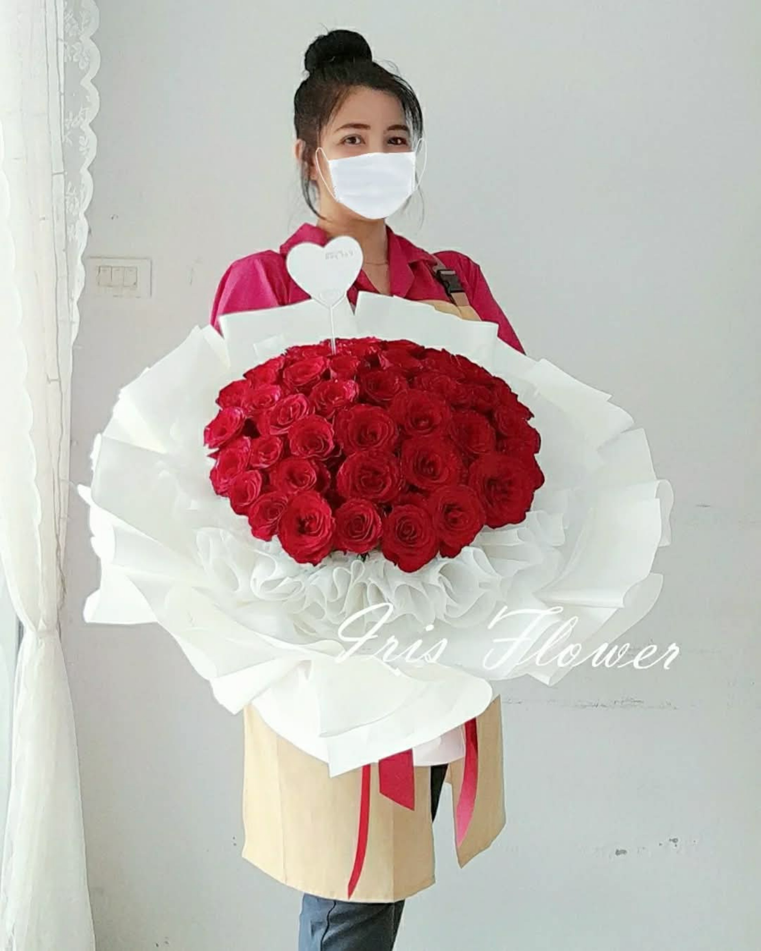 ช่อดอกกุหลาบสีแดง (ช่อสามารถตั้งได้ค่ะ)
