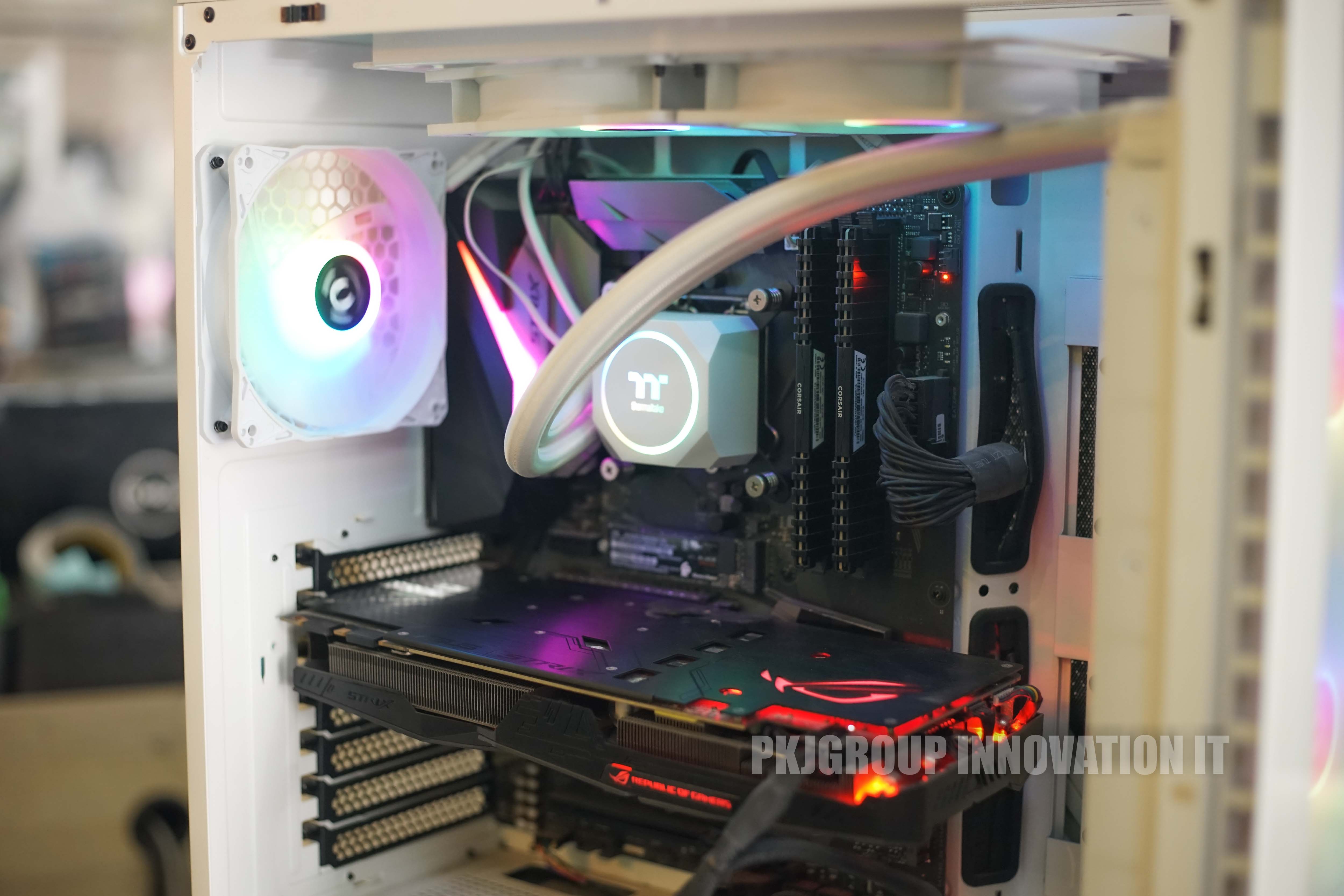 คอมเล่นเกมมือสอง i7-7700 RAM 16 GB M.2 1 TB GTX1070 มีชุดน้ำ 3 ตอน