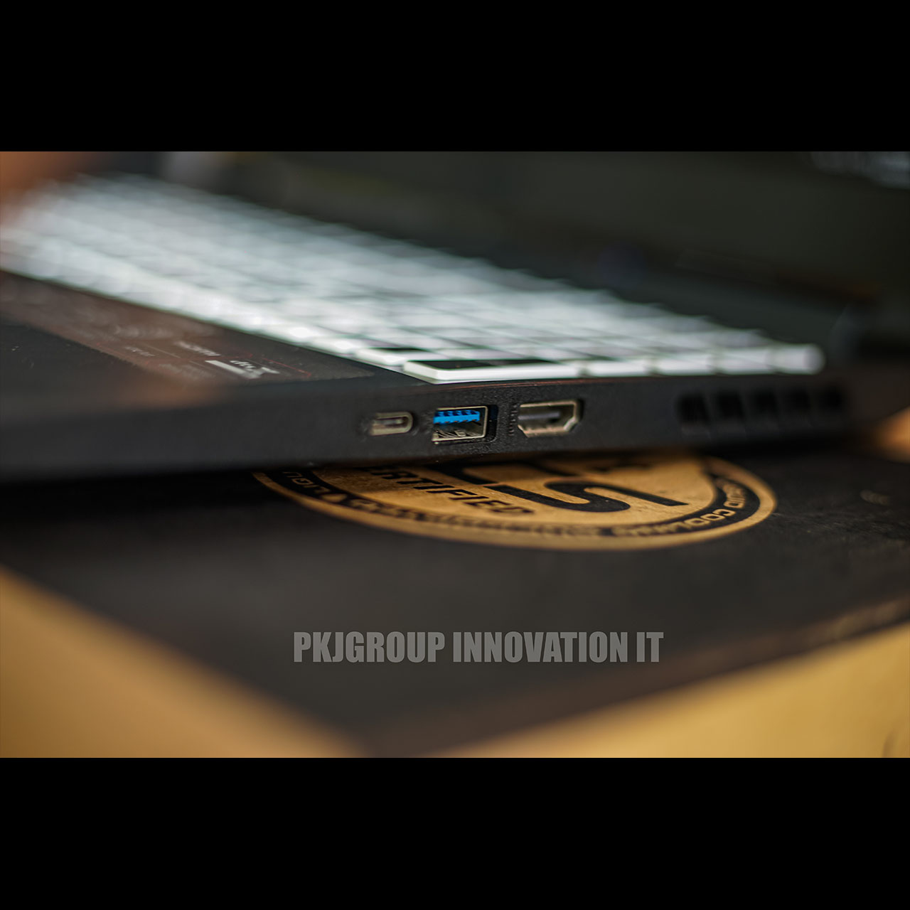 โน๊ตบุ๊คเล่นเกม Acer Nitro 5 AN515-55-52HQ i5-10300H RAM 16GB GTX1650TI