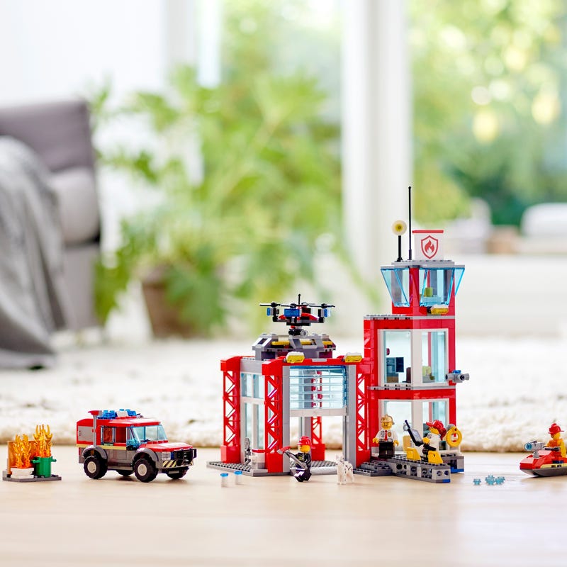 **MTS Toys**เลโก้ Lego 60215 City : Fire Station