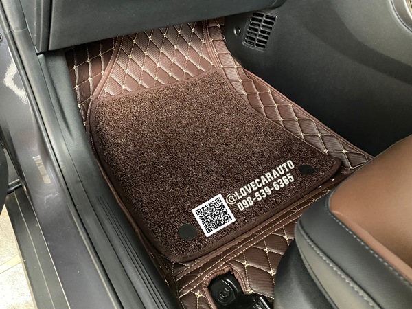 พรมปูพื้นรถยนต์ 7D Hyundai CRETA 2022 (ฮุนได เครต้า) ลายเคฟล่าสีกาแฟ +ไวนิลดักฝุ่นสีน้ำตาล