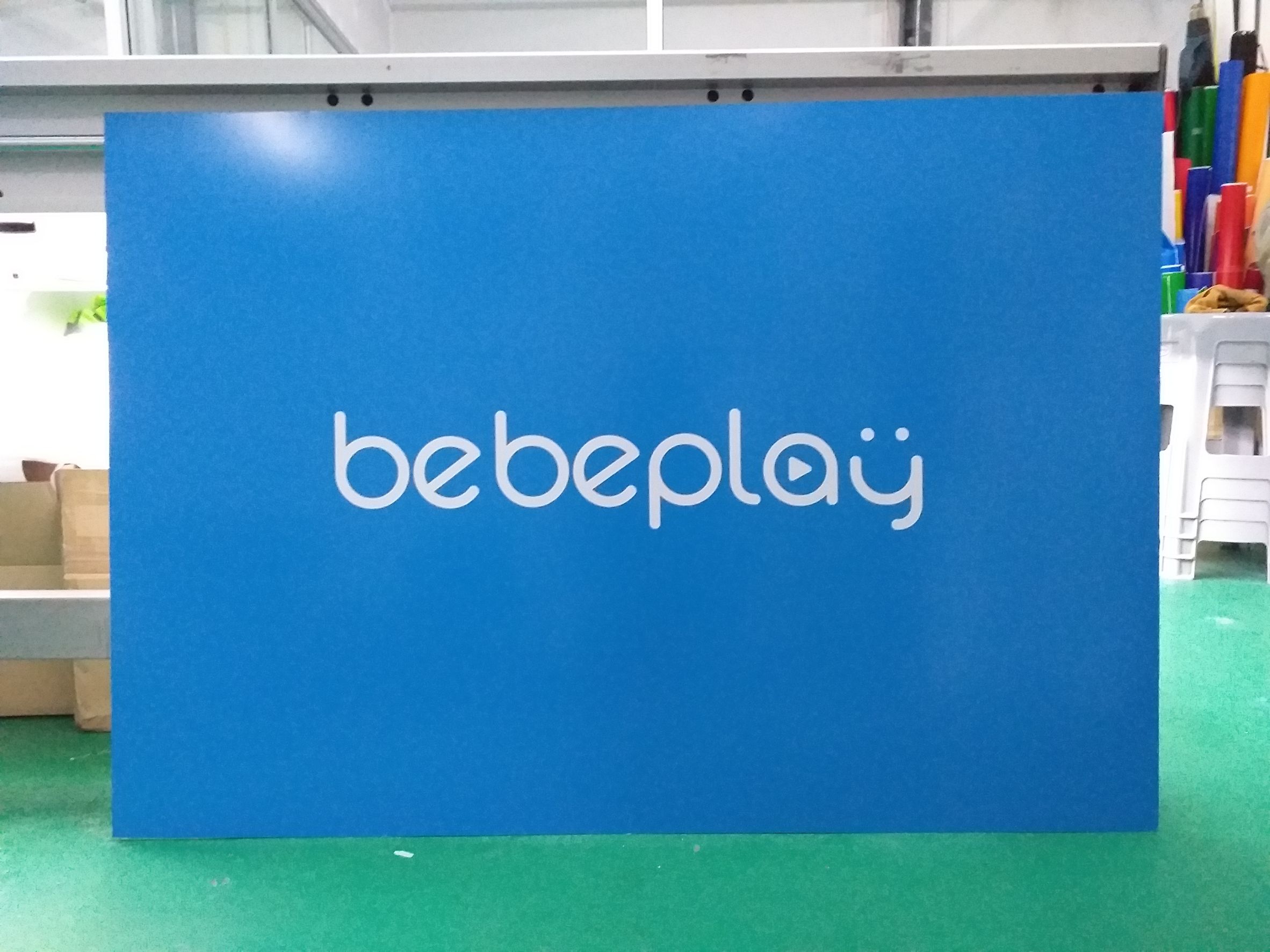 งานพิมพ์ลงบนแผ่นอคริลิค งานBEBEPLAY