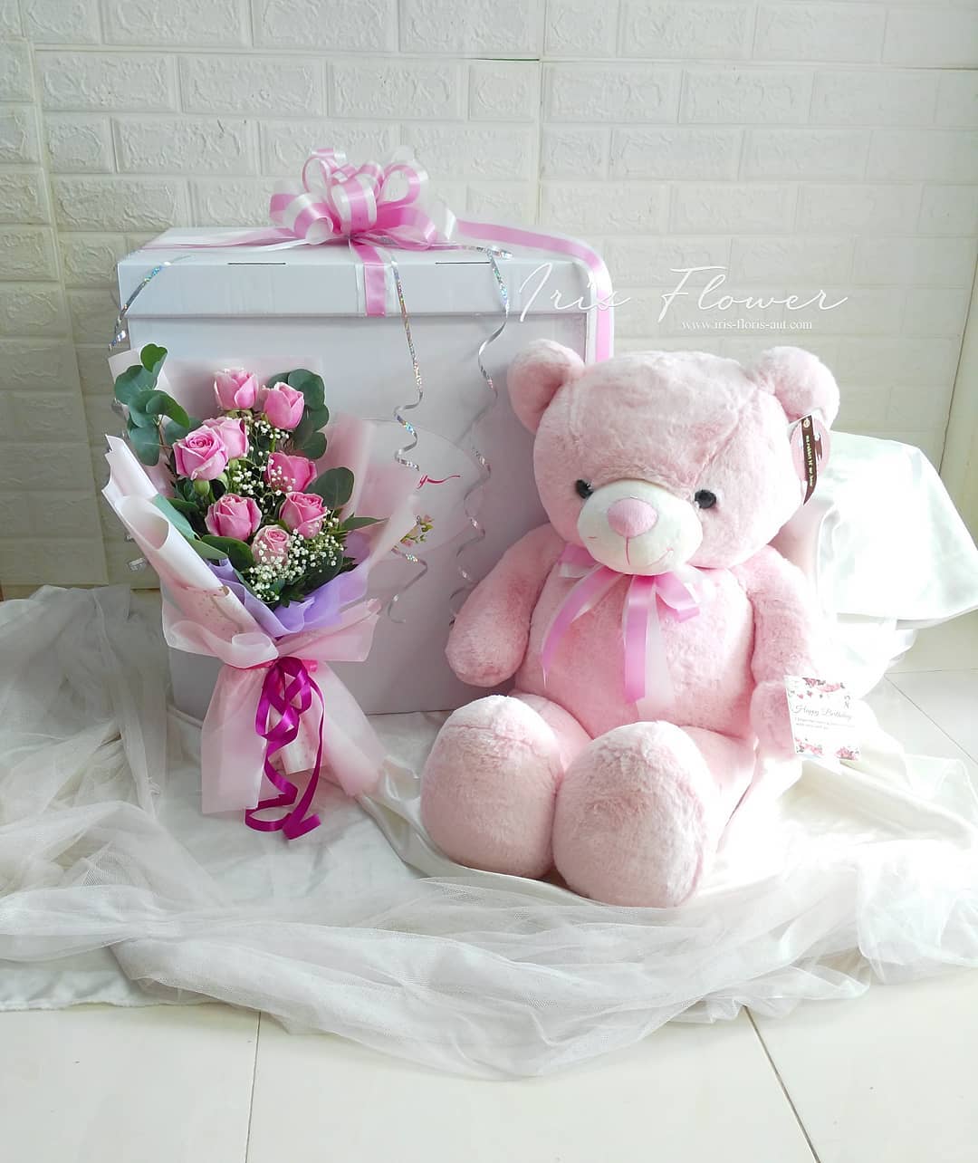 Gift Box Set ตุ๊กหมี 70 cm. และช่อดอกกุหลาบ