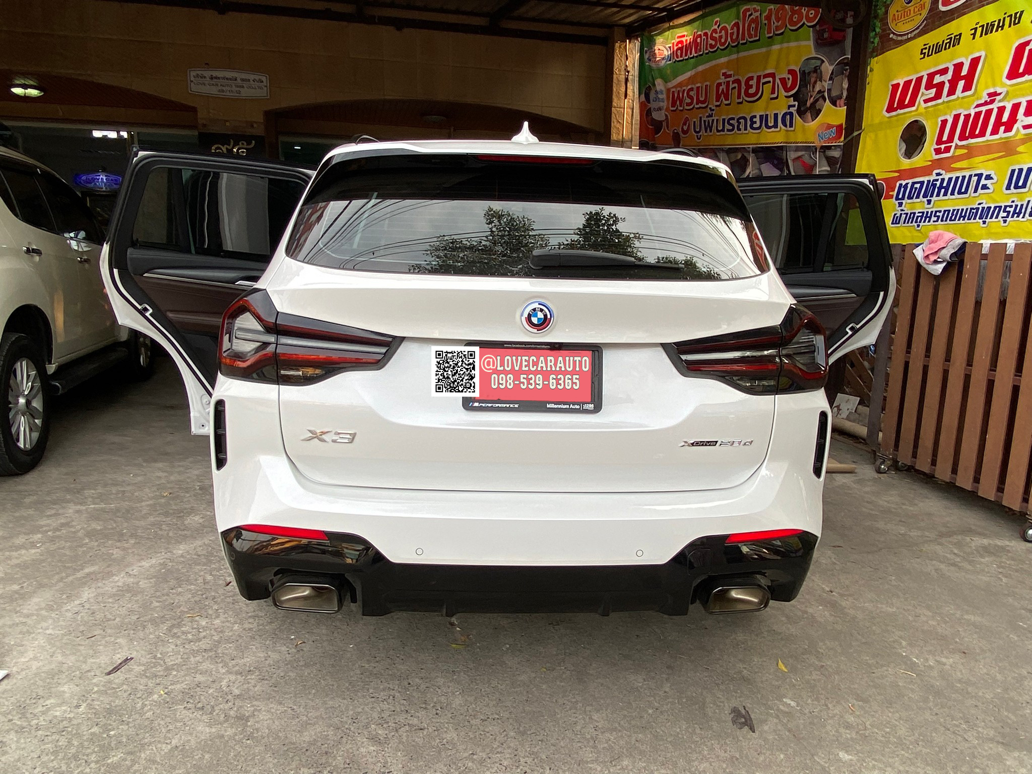 พรมปูพื้นรถยนต์6D Bmw X3 Xdrive20d 2023 สีเทาด้ายเทา