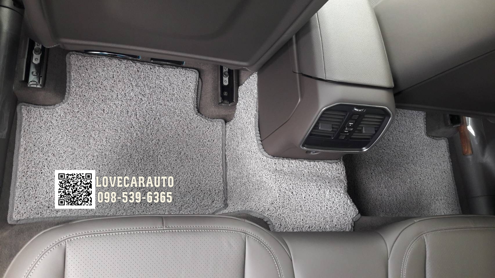 พรมดักฝุ่นปูพื้นรถยนต์ Porsche Macan ปอร์เช่ มาคันน์