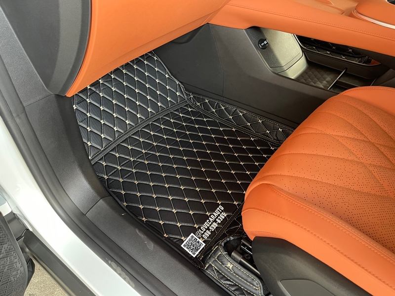 พรมรถยนต์ 6D changan Deepal S07 สีดำด้ายทอง ลายเคฟล่า