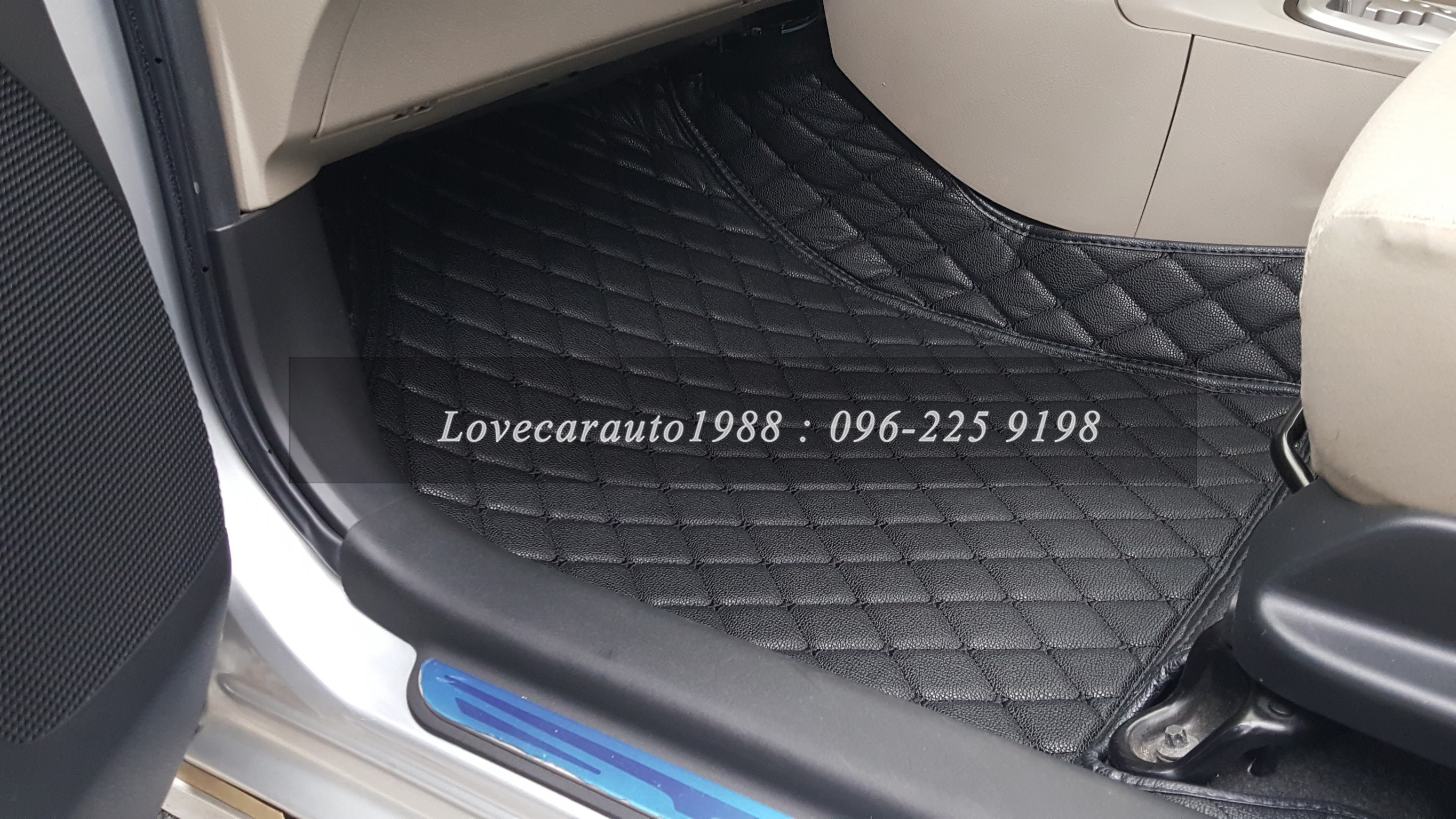 พรม6D Toyota Vios2012 สีดำด้ายดำ