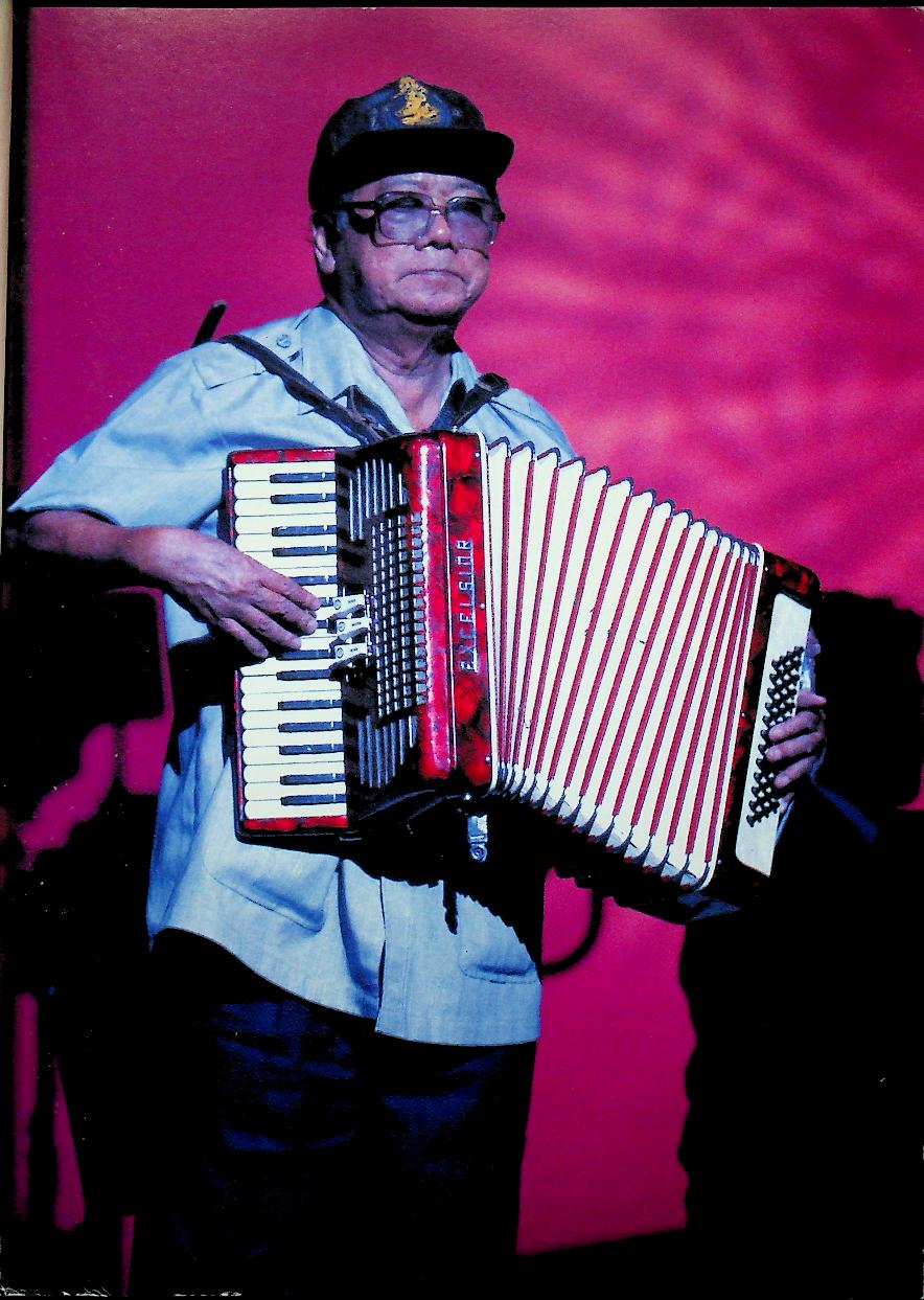 ที่ระลึกในงานพระราชทานเพลิงศพ นายสง่า อารัมภีร ศิลปินแห่งชาติ สาขาศิลปะการแสดง (เพลงไทยสากล)