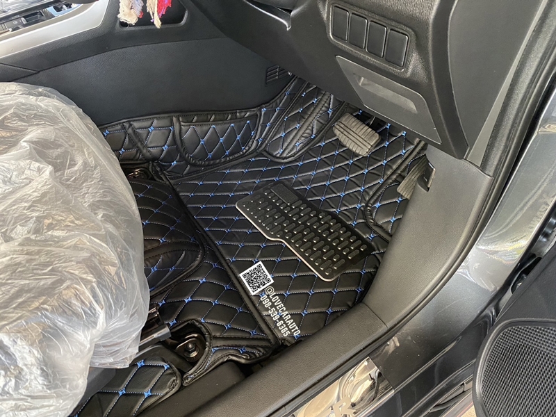 พรมปูพื้นรถยนต์ 6D Mitsubishi Xpander Cross HEV 2024