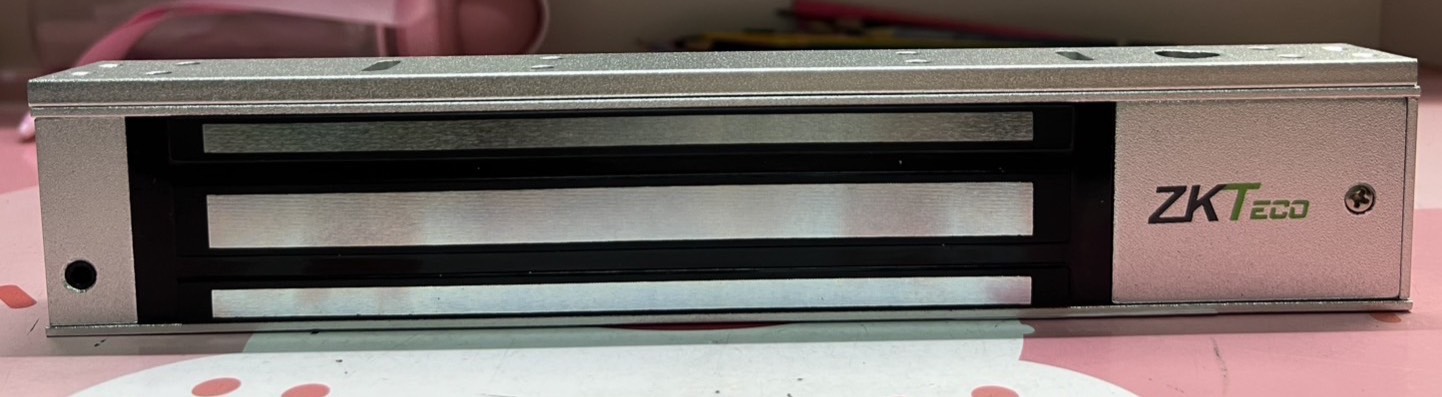 Magnetic Lock 600 ปอนด์ ( มี LED แสดงสถานะ) พร้อม LZ Bracket ยี่ห้อ Zkteco