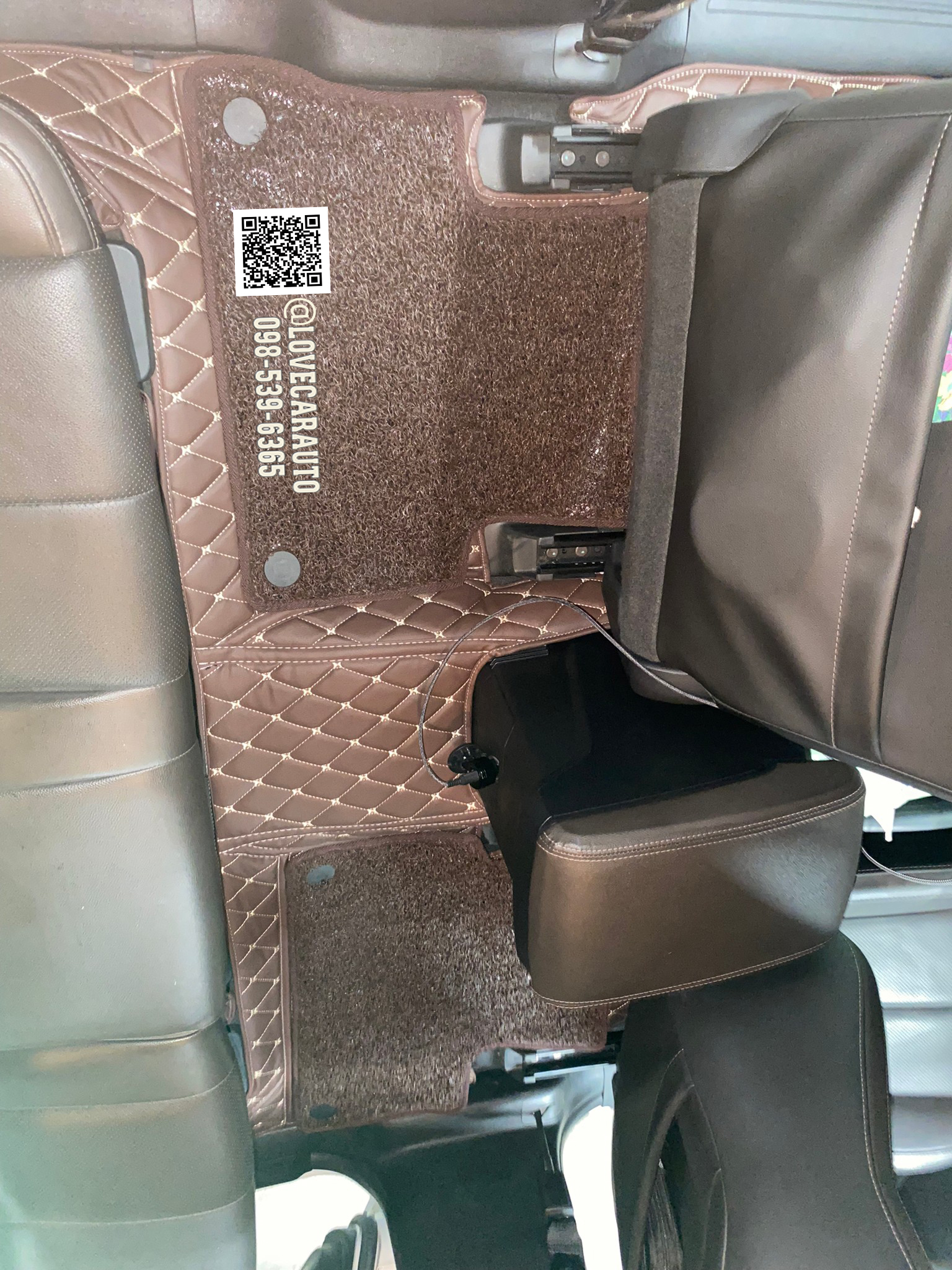 พรมปูพื้นรถยนต์ 7D chevrolet trailblazer 2016 สีกาแฟ +ไวนิลน้ำตาล