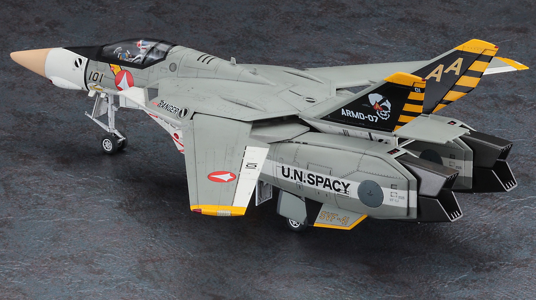 **MTS Toys**Hasegawa Macross 1/48 : VF-1J Super Strike Valkyrie SVF-41 Black Aces