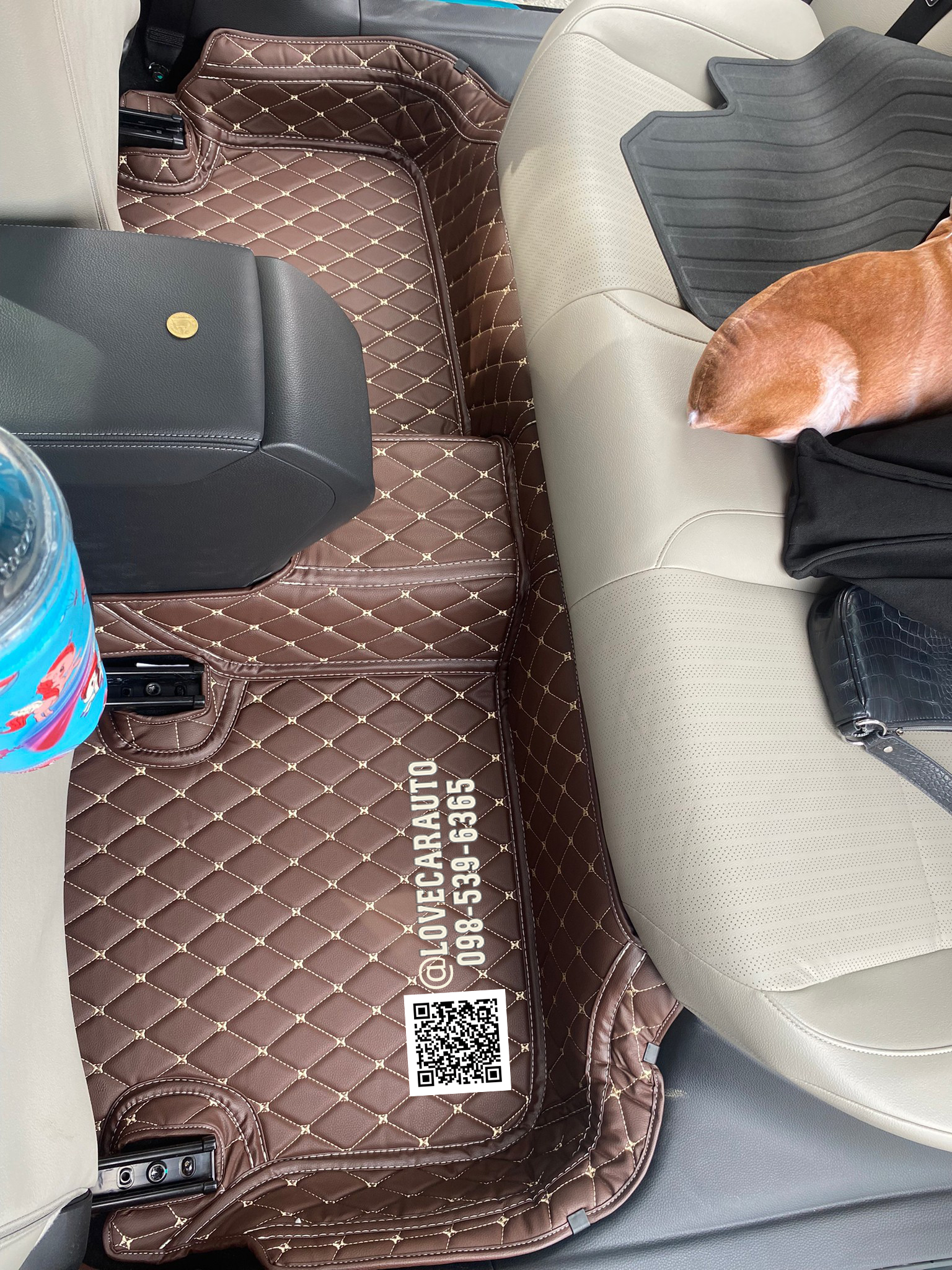 พรมปูพื้นรถยนต์ 6D Honda Civic FE 2022 สีกาแฟ