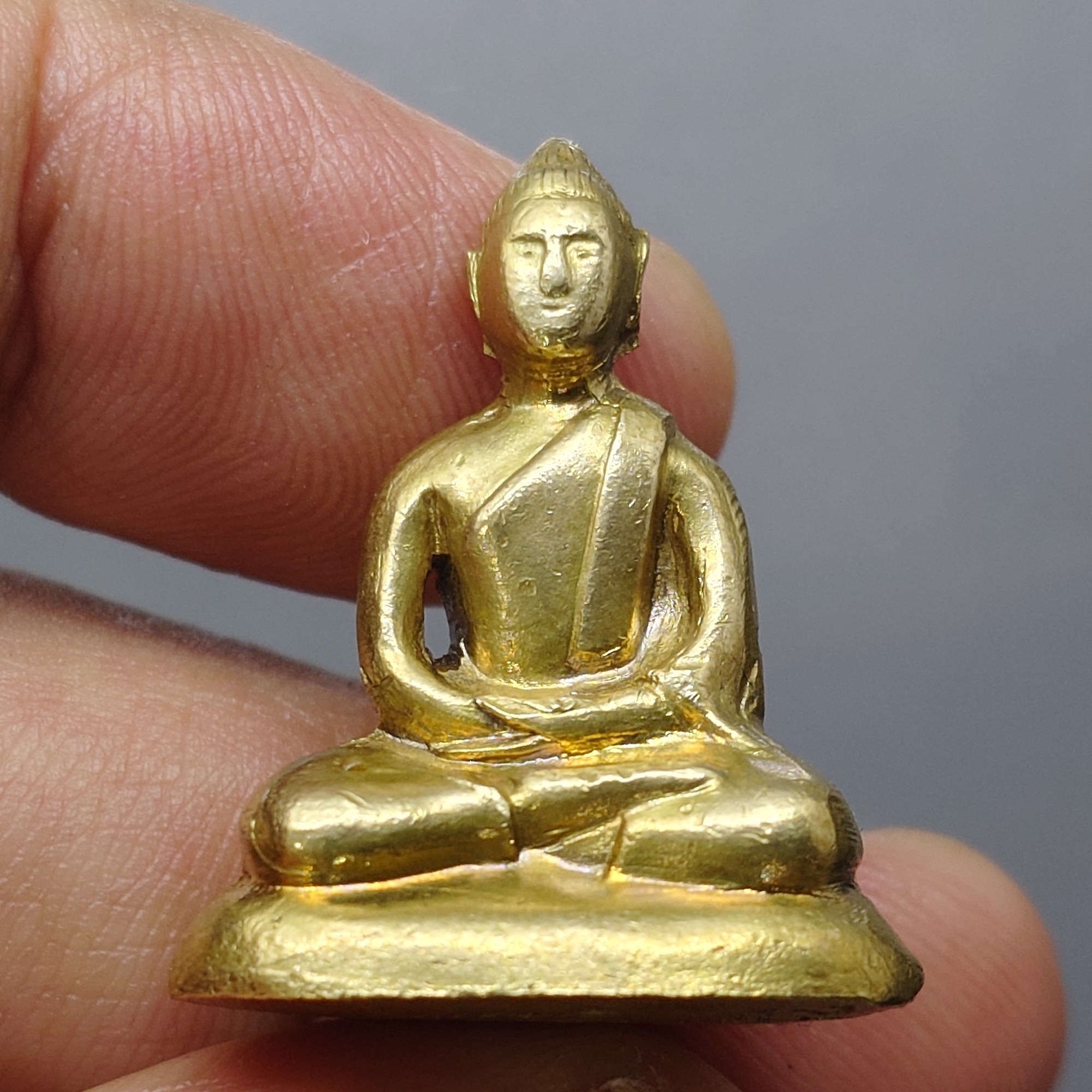 พระกริ่ง ฝีพระหัตถ์สมเด็จย่า เนื้อทองผสม ปี 2515 ฟอร์มพระสวย แท้ดูง่าย เนื้อหายาก