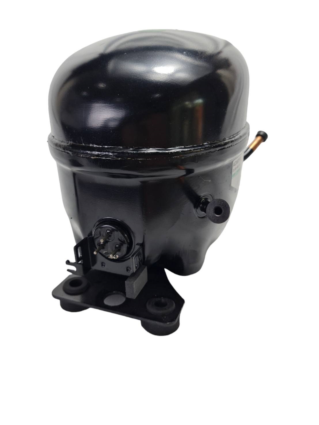 คอมเพรสเซอร์ ADW110 ใช้แทนคอม กุลธร 3/8 แรงม้า รุ่น AE2143Y น้ำยา R134a compressor 3/8 HP 220V ไม่มีมีสตาร์ทคาปาซิเตอร์