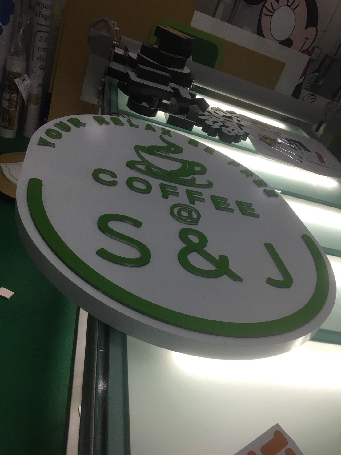 ป้ายตัวอักษรแอลอีดีไฟออกหน้า งานCoffee @S&J
