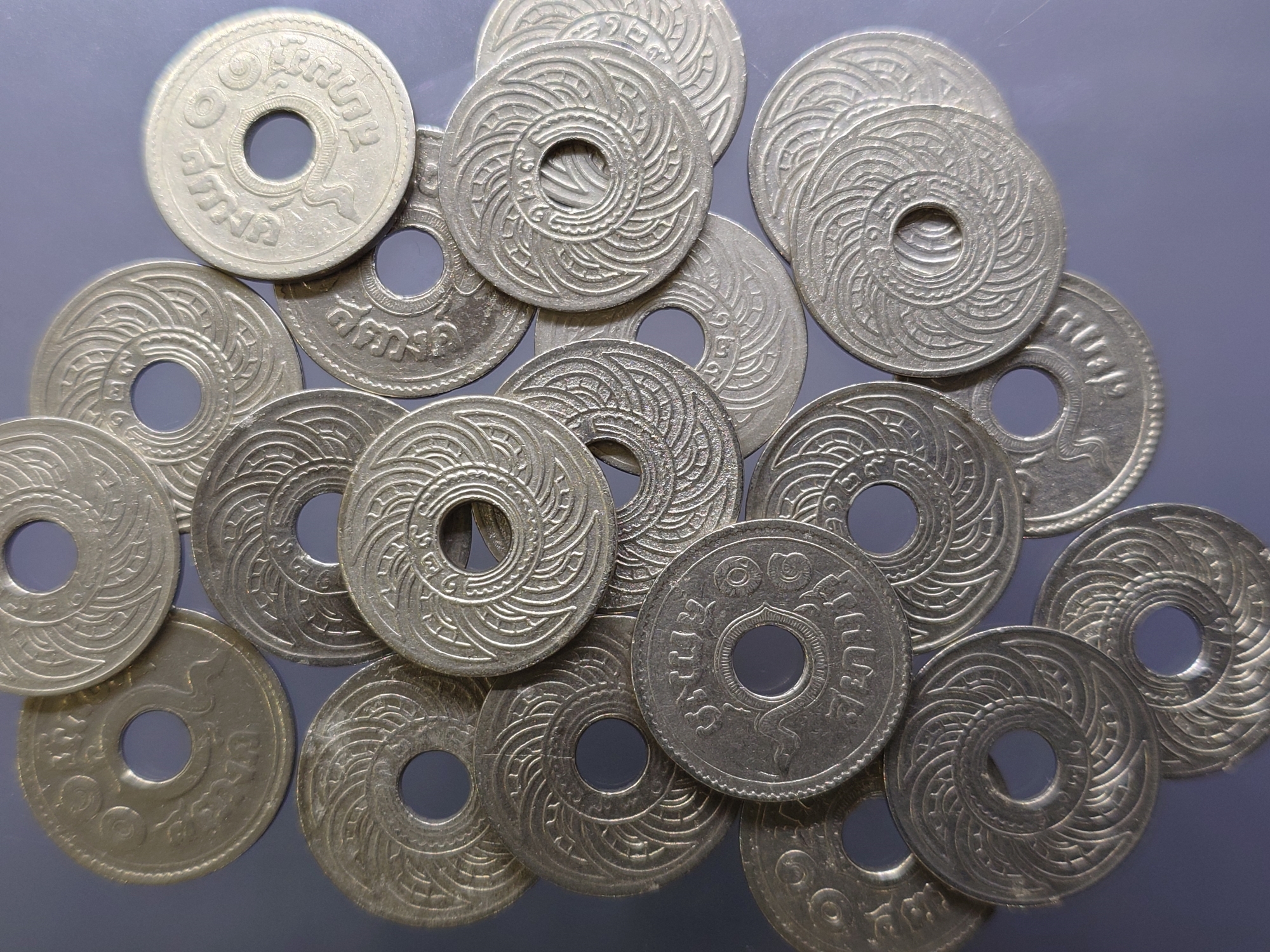 เหรียญสตางค์รู นิกเกิล 10 สตางค์ ตราอุณาโลม - พระแสงจักร ร.ศ.129 ผ่านใช้สวย