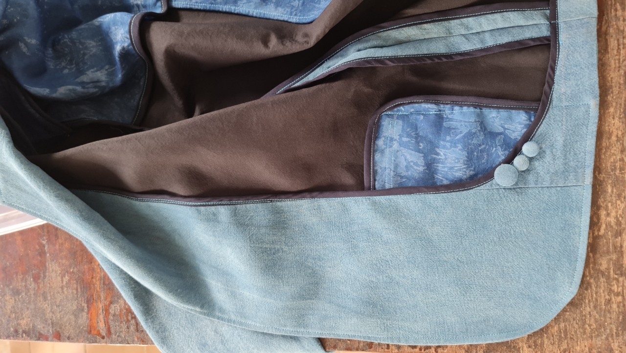 เบลเซอร์ สูหม้อห้อม