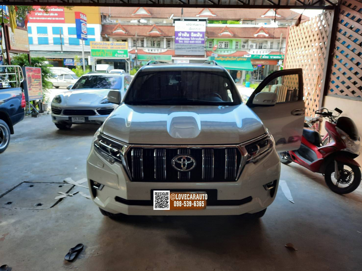 พรมปูพื้นรถยนต์ 7D Toyota Land Cruiser Prado สีกาแฟ+ดักฝุ่นสีเทา