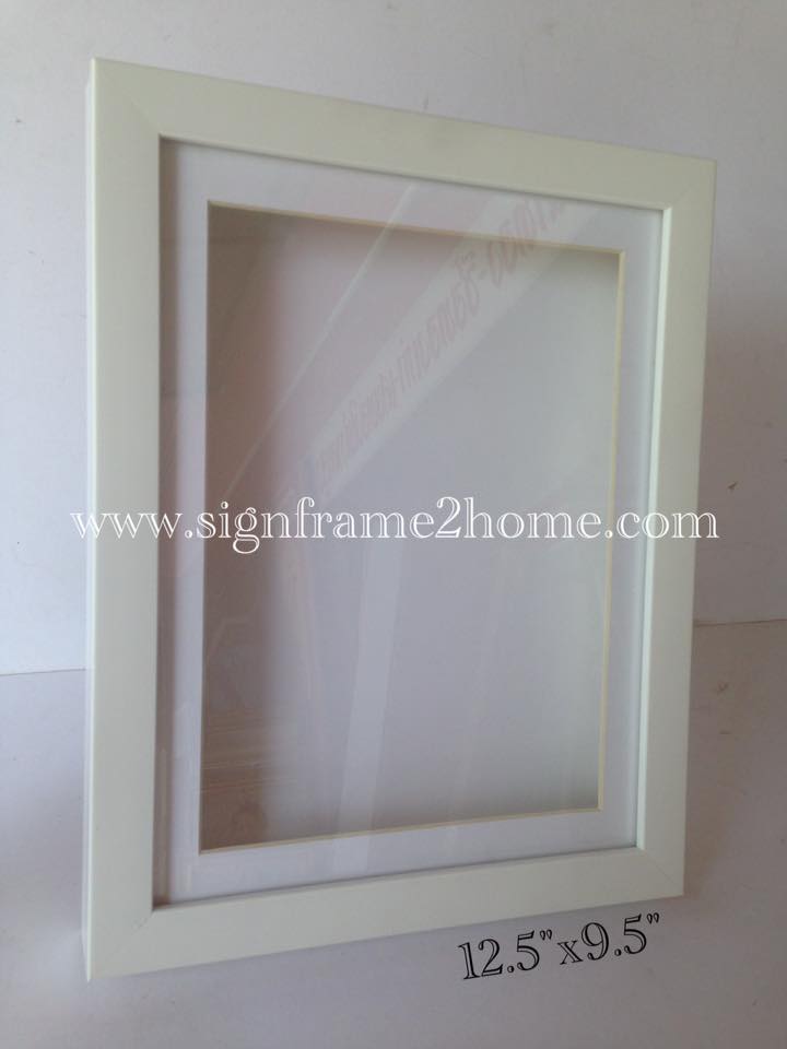 กรอบทรงลึก ขาวเรียบ ใส่ตัวอักษรเรซิ่น 12.5"x9.5" พร้อมใส่โฟโต้เม้า ขาว