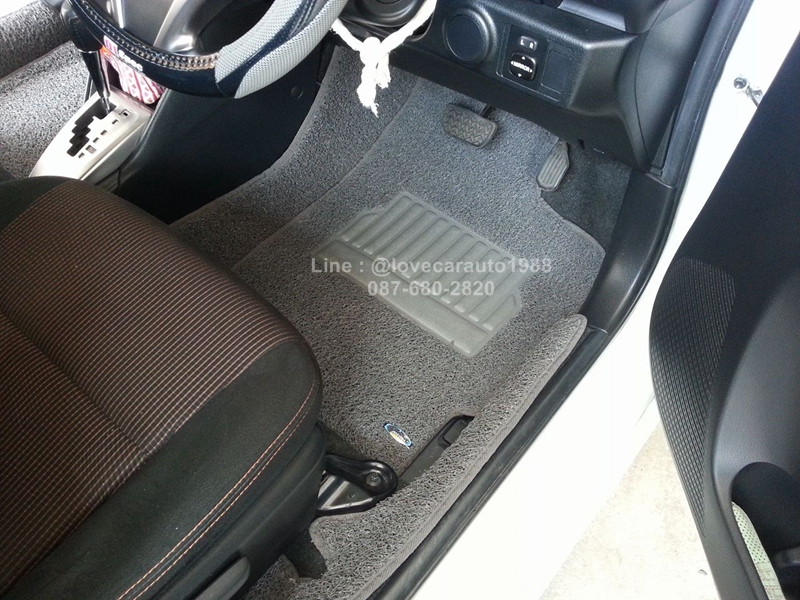 พรมปูรถเข้ารูป โตโยต้า ยาริส Toyota Yaris 2015