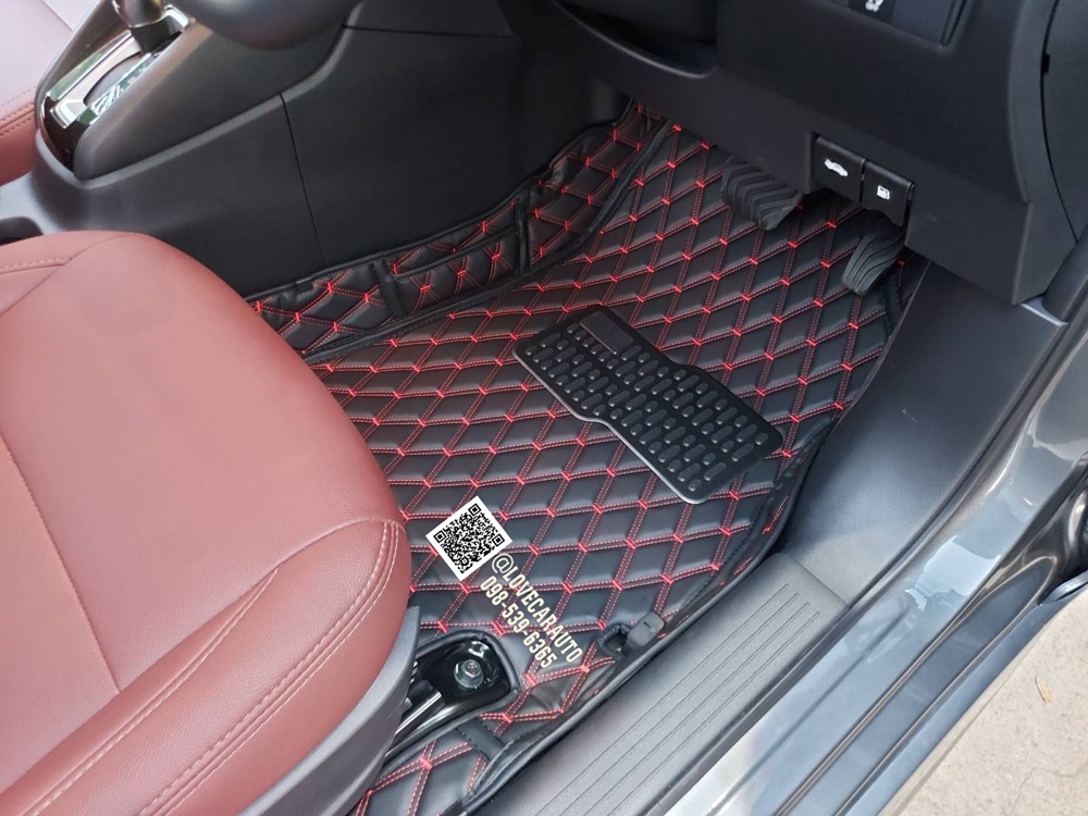 พรมปูพื้นรถยนต์ Nissan Almera 2023 สีดำด้ายแดง