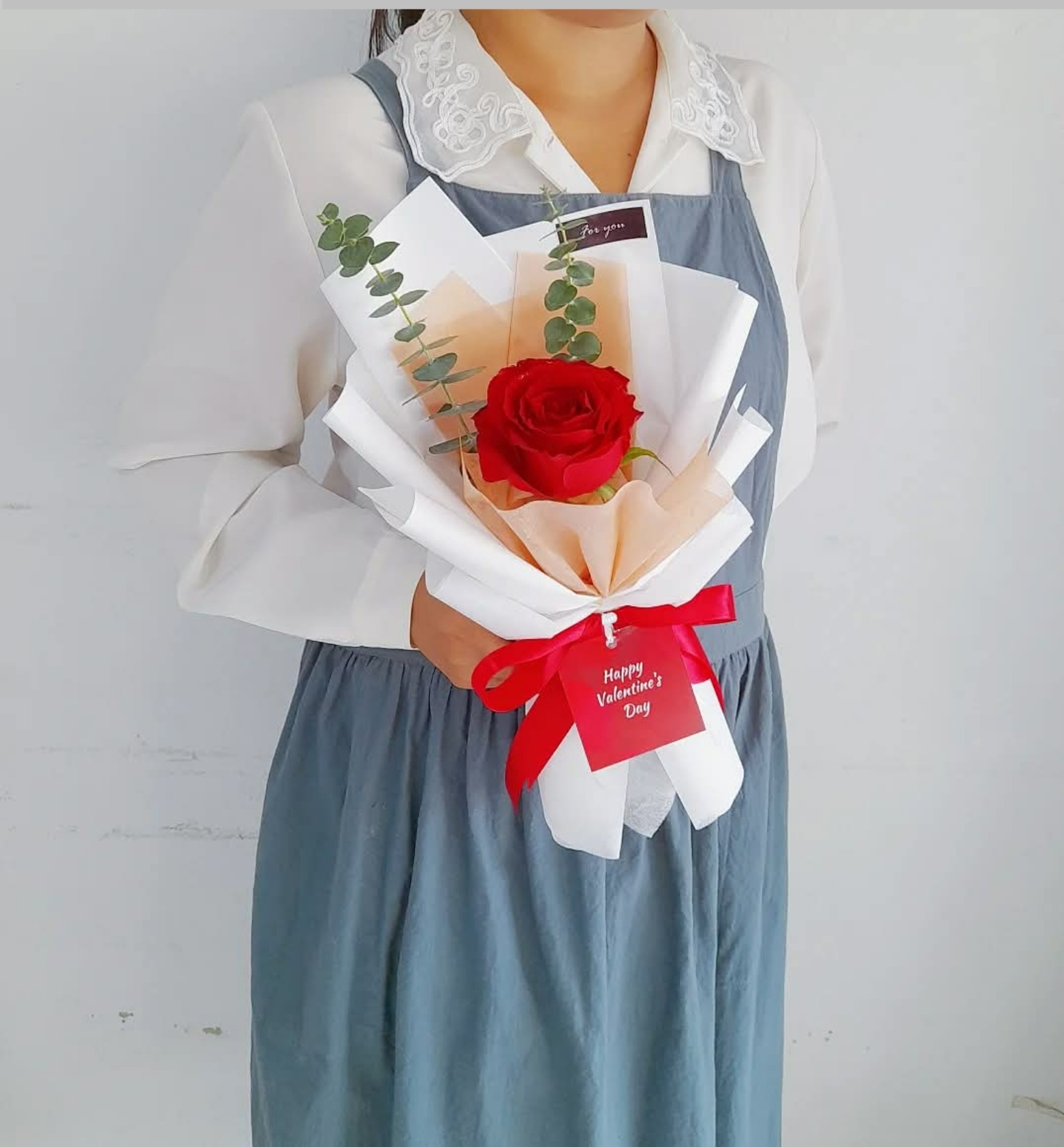M003 มินิบูเก้ ช่อกุหลาบแดง 1 ดอก