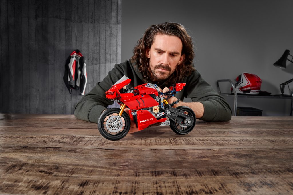**MTS Toys**เลโก้ Lego Technic 42107 : Ducati Panigale V4 R