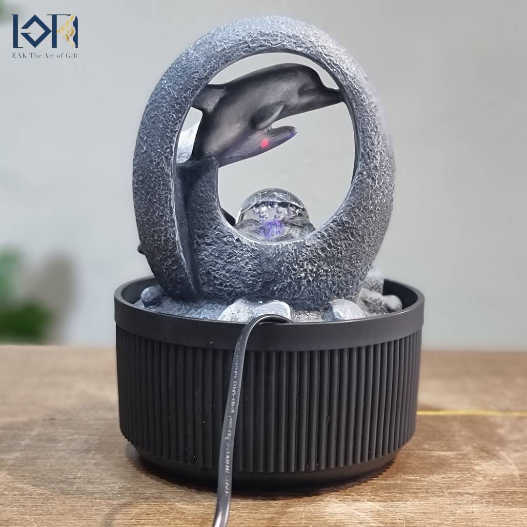 น้ำพุน้ำล้นตั้งโต๊ะ รุ่นปลาโลมาสีเงินรหัส7241233L น้ำตกเสริมฮวงจุ้ยตกแต่งบ้าน ของขวัญมงคลขึ้นบ้านใหม่ เปิดร้านใหม่