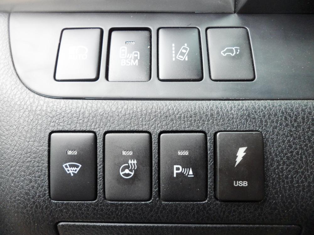 สวิทช์ FRIDGE Toyota switch สำหรับ Vios / Yaris / Altis / REVO / New Fortuner / Camry /Alphard / Estima