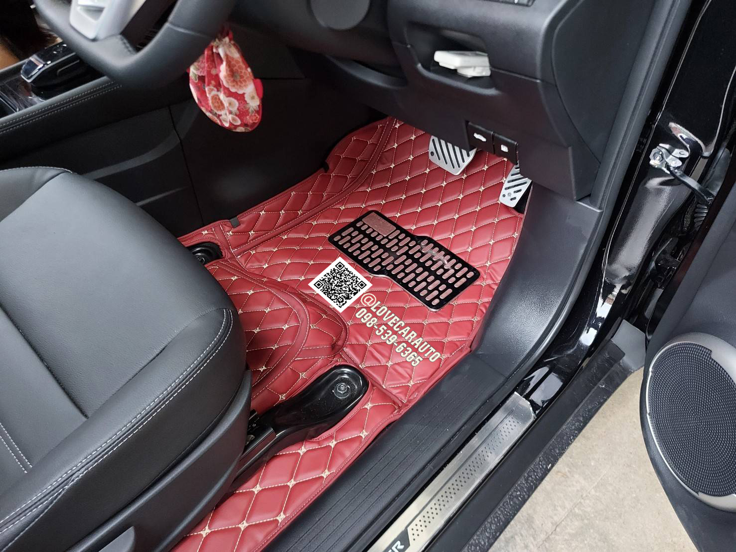 พรมปูพื้นรถยนต์ 6D Nissan Kicks 2022 สีแดงไวน์ เต็มคัน