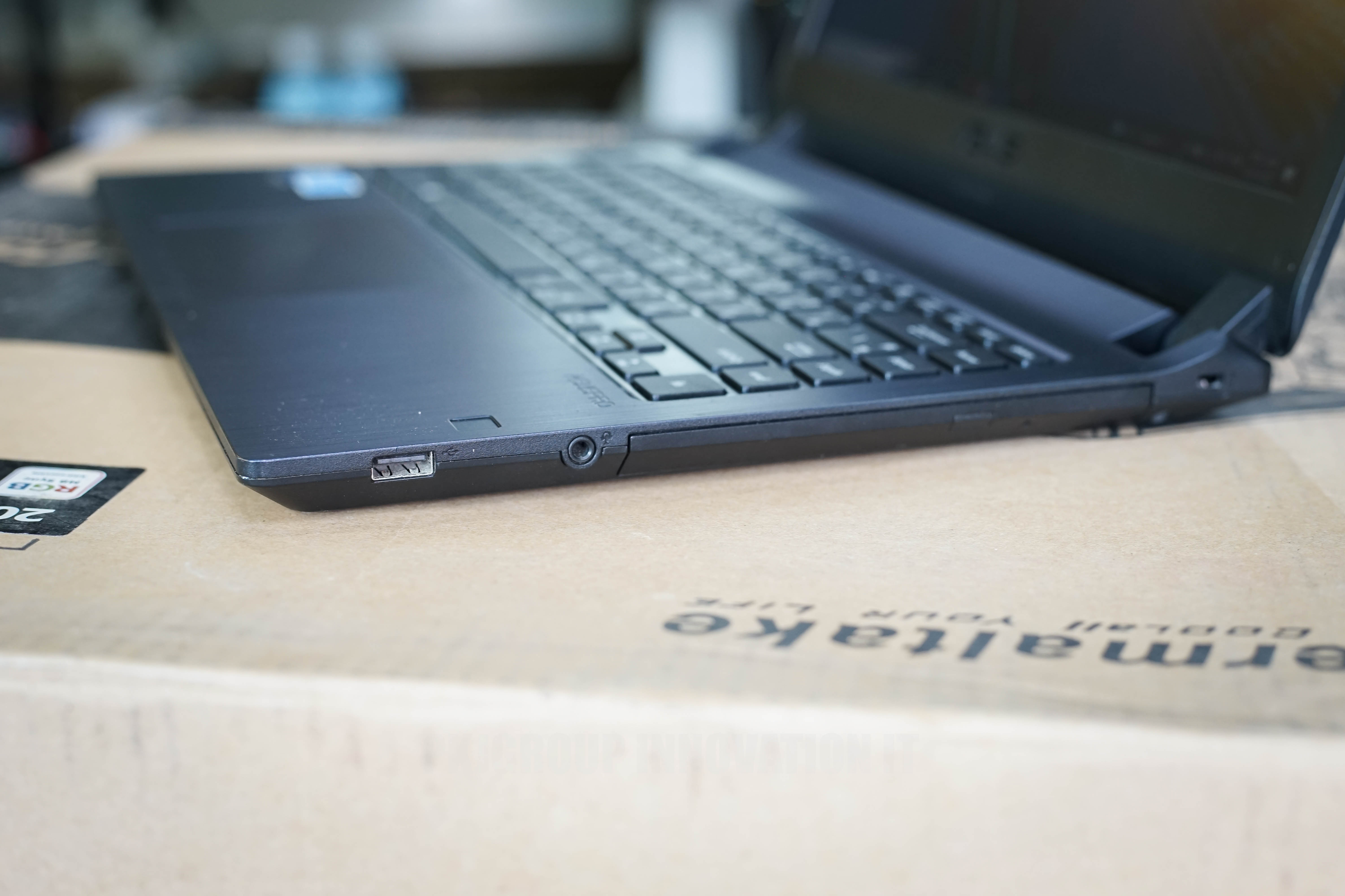 โน๊ตบุ๊คมือสอง Asus P1440FA-FQ0518 i5-8265U RAM 8 GB HDD 1TB