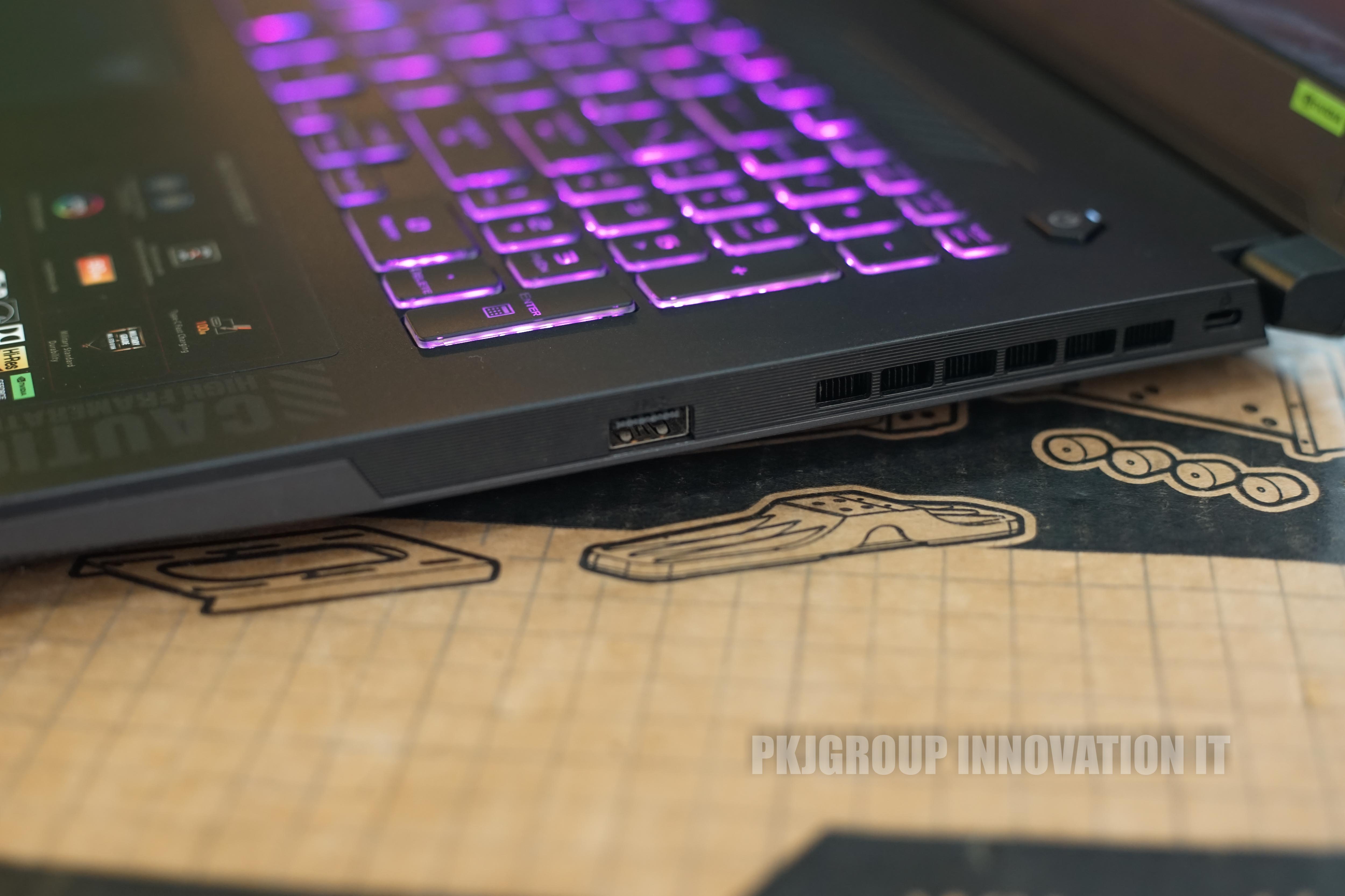 โน๊ตบุ๊คเล่นเกมมือสองจอใหญ่ Asus TUF A17 FX707ZV4-LL021W i7-12700H RAM 16 GB SSD 512GB RTX4060