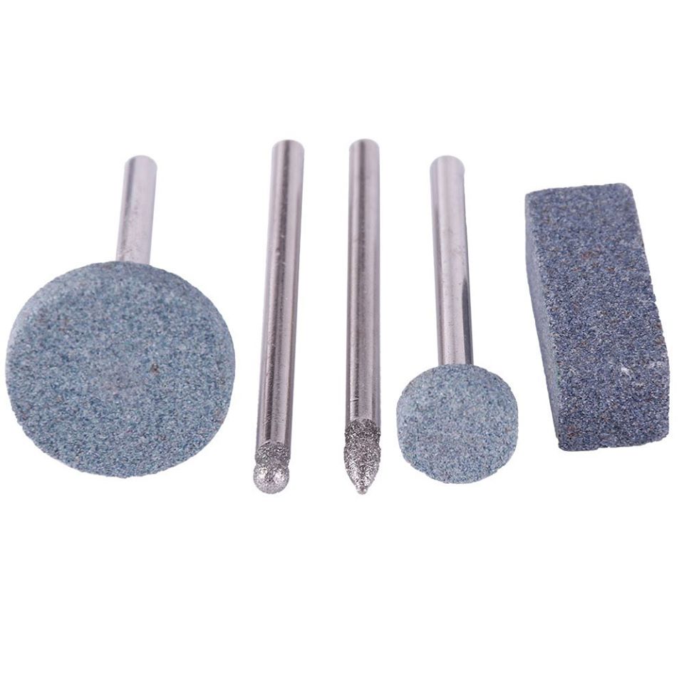 รหัสสินค้า 077 อุปกรณ์วัสดุสิ้นเปลือง สำหรับเครื่องเจียรสายอ่อน 105 ชิ้น