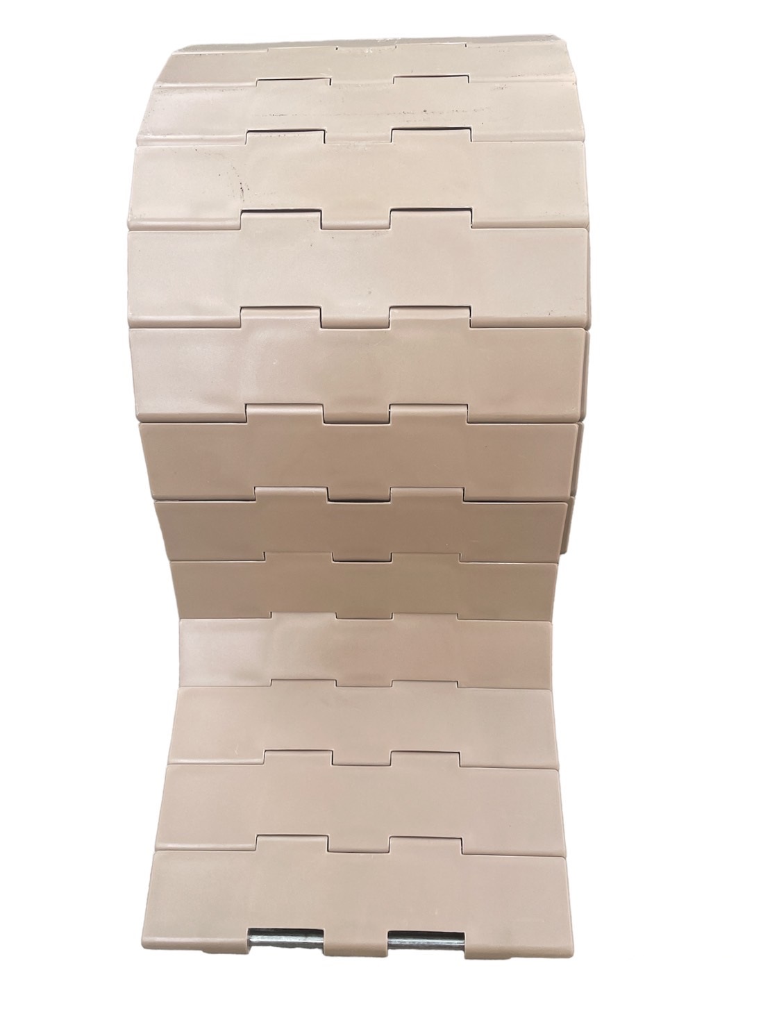 821-K750 Straight Top chain width 190.5 mm Pitch 38.1mm POM material Brow color สายพานลำเลียง(Conveyer) ขวดในโรงงานอุตสาหกรรมเป่าขวดหรือโรงงานผลิตน้ำ